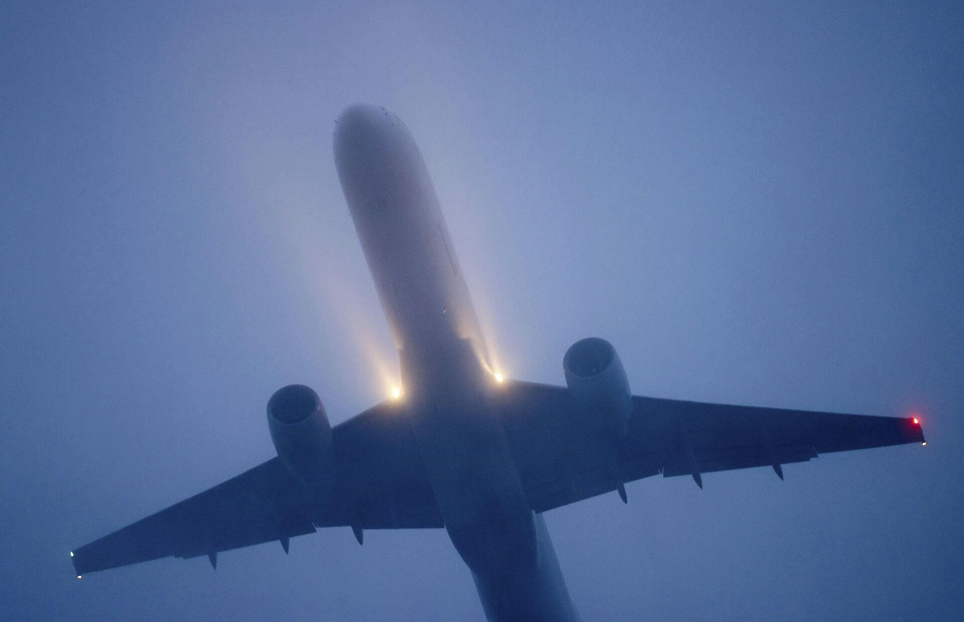 Et næsehjul på et Boeing 757-fly fra Delta Airlines faldt i weekenden af, da flyet var ved at gøre klar til at lette fra en lufthavn i den amerikanske delstat Atlanta.