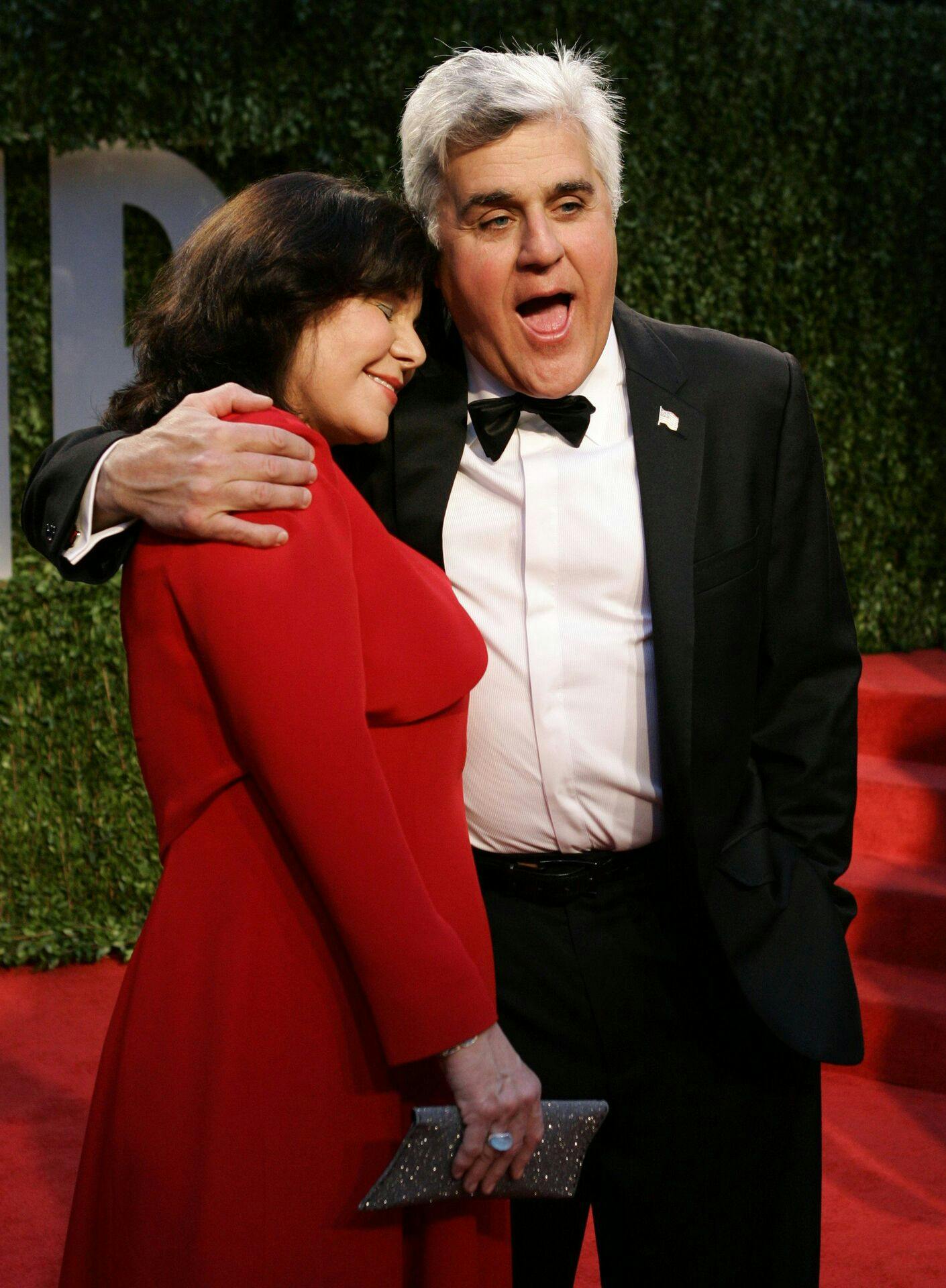 Jay Leno og hustruen Mavis Leno til Vanity Fair Oscar Party i 2009. Parret har været gift siden 1980.