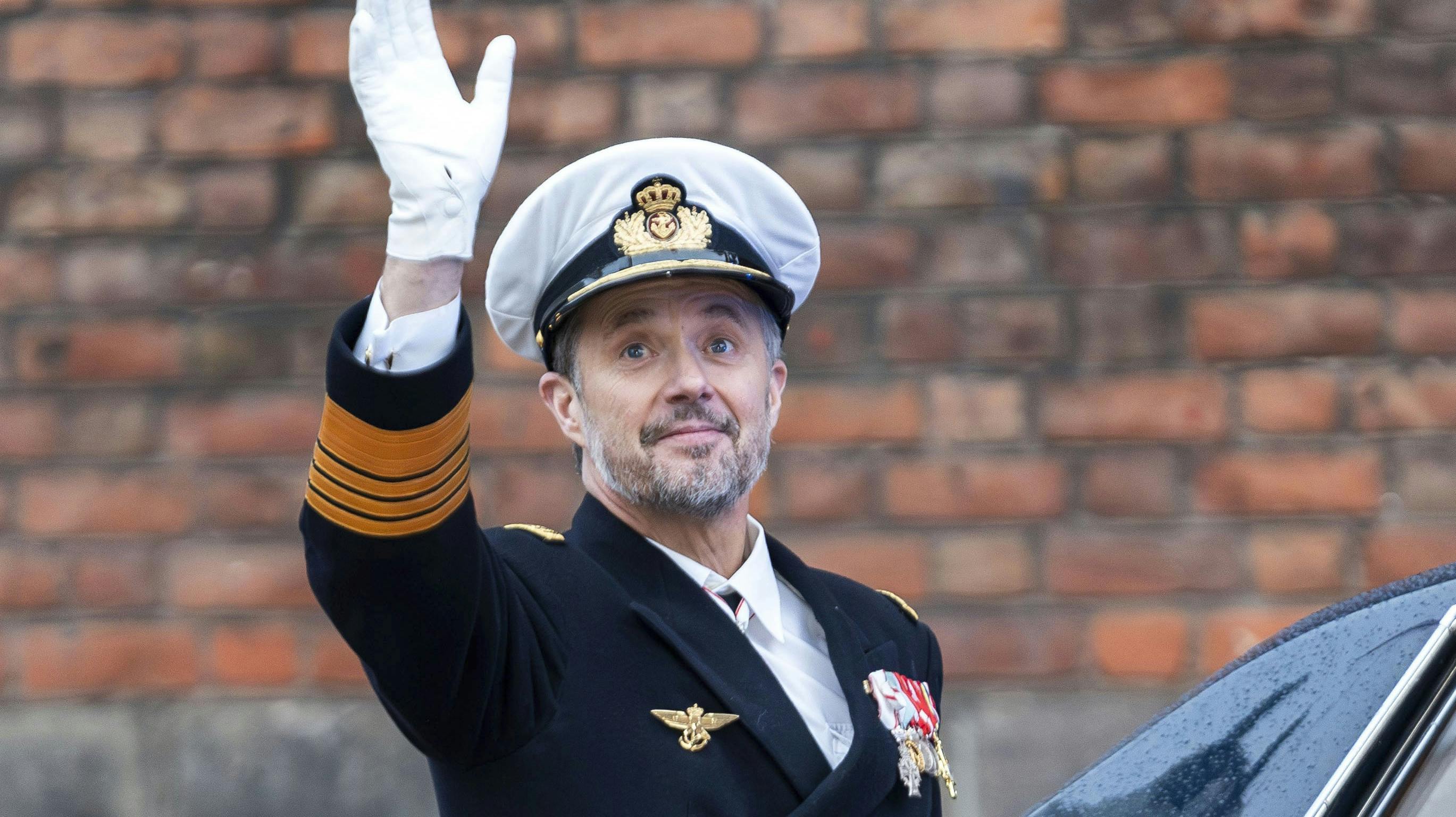 Kong Frederik overraskede i teater