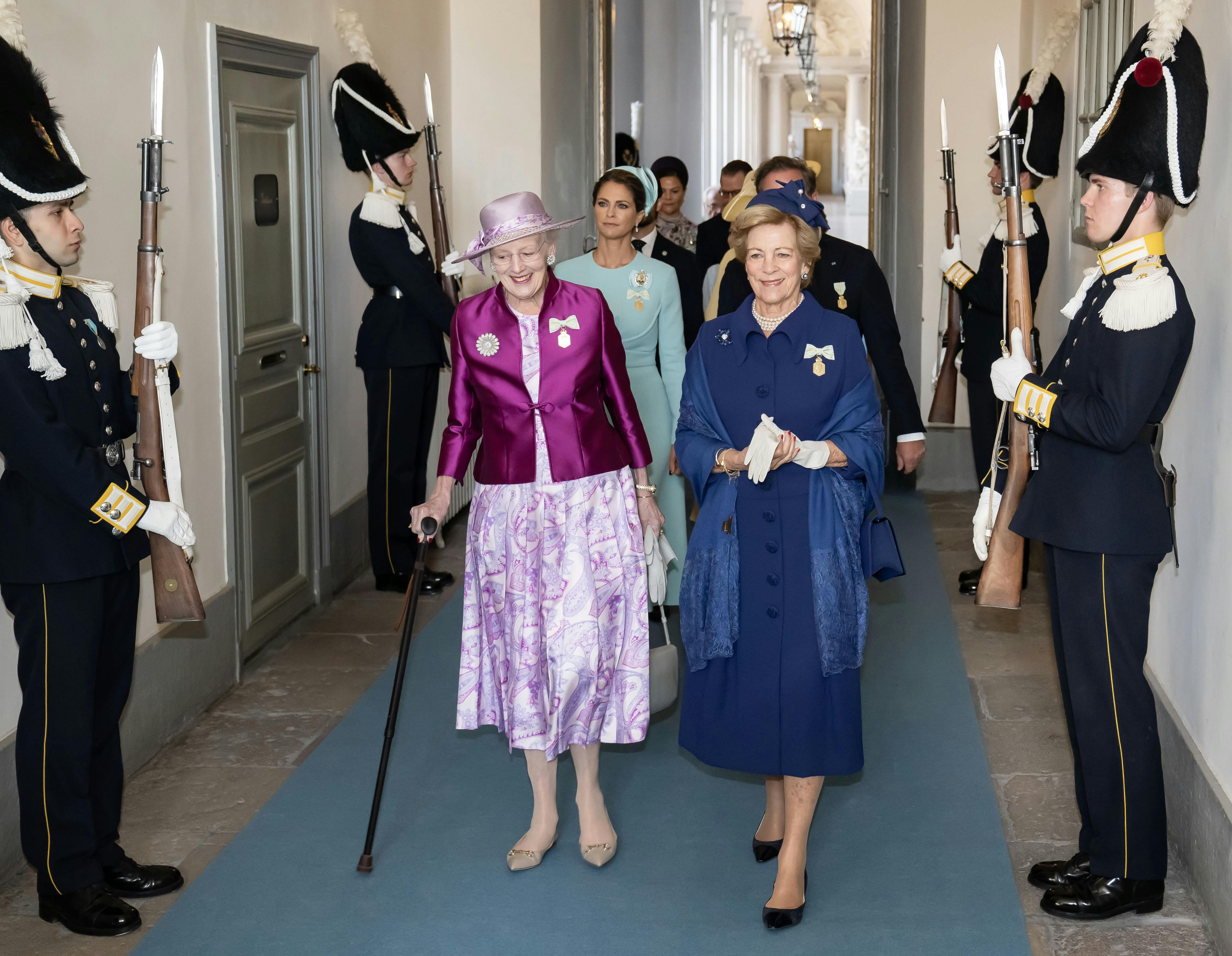 Dronning Margrethes søster, dronning Anne-Marie af Grækenland, har i weekenden været til begravelse i Athen for at sige et sidste farvel til veninden Emilia Geroulanos.