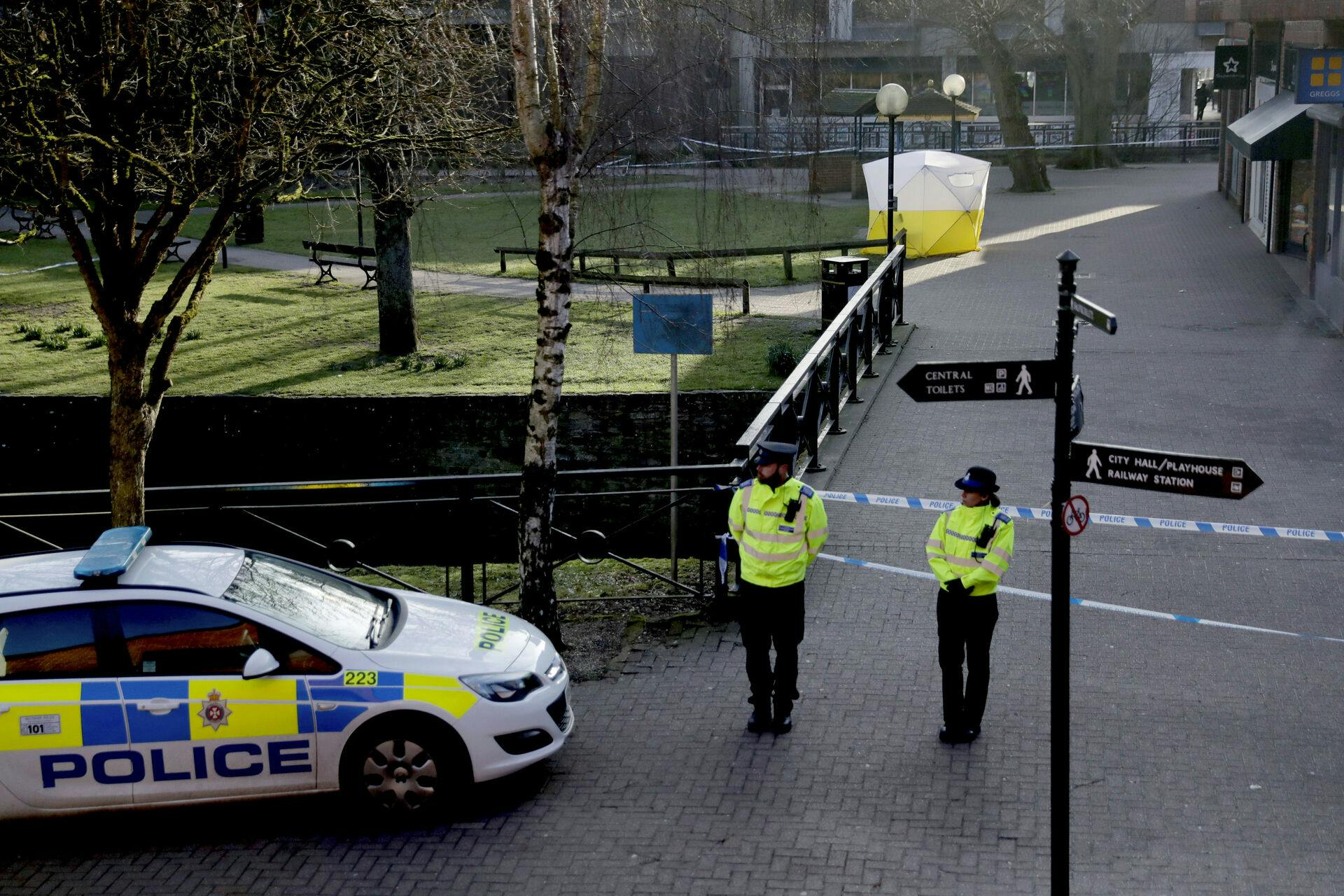 Engelsk politi rykkede søndag ud til en tragisk sag, hvor en nyfødt pige blev fundet død på et bartoilet i Leeds. OBS: Arkivfoto.