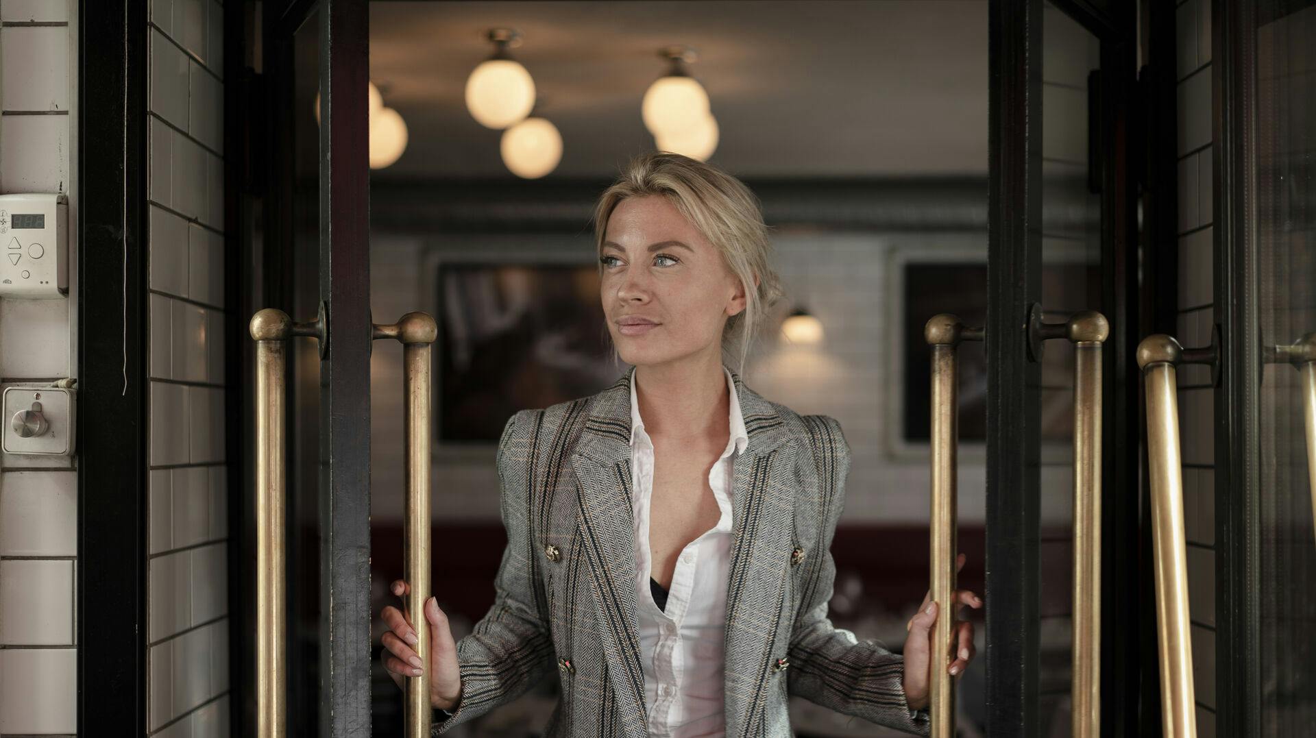 Katherine Diez, influencer, litteraturanmelder og kulturdebattør.
