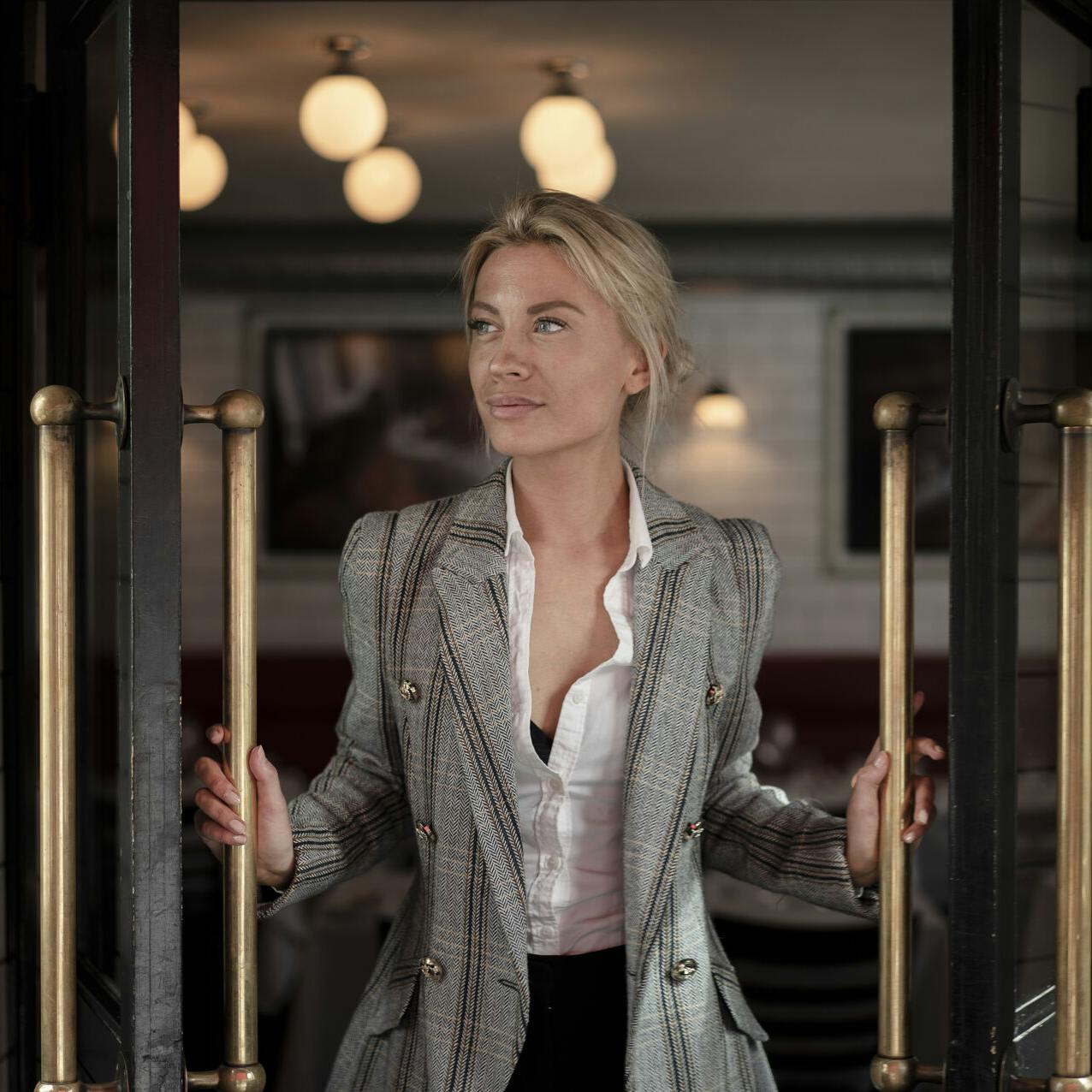 Katherine Diez, influencer, litteraturanmelder og kulturdebattør.