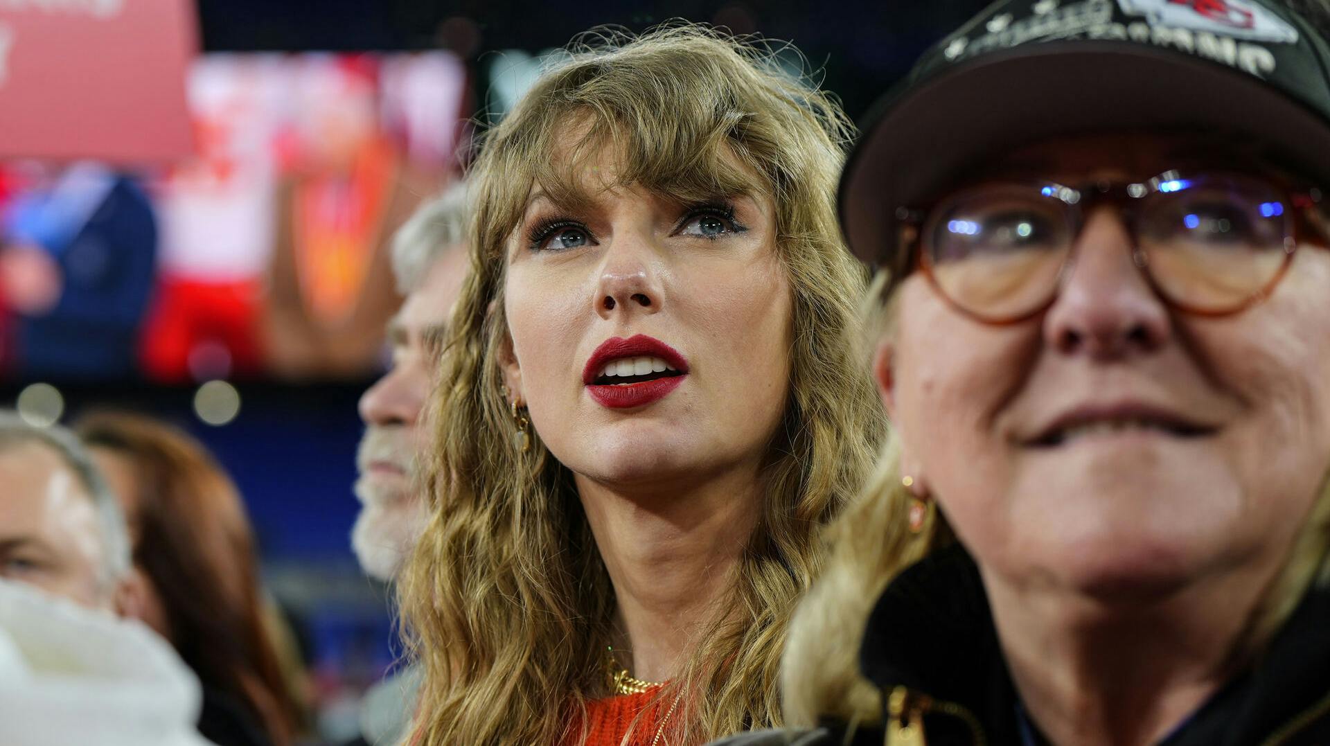 Taylor Swift var med, da Travis Kelce natten til mandag spillede sig til årets Super Bowl-finale.