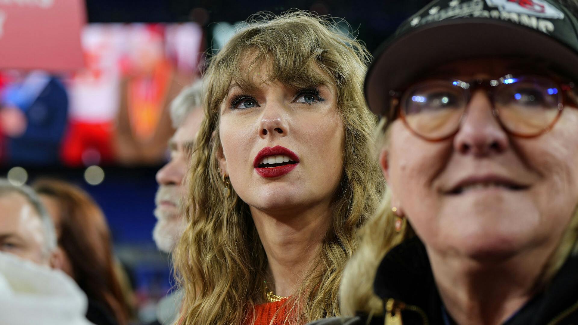 Taylor Swift var med, da Travis Kelce natten til mandag spillede sig til årets Super Bowl-finale.