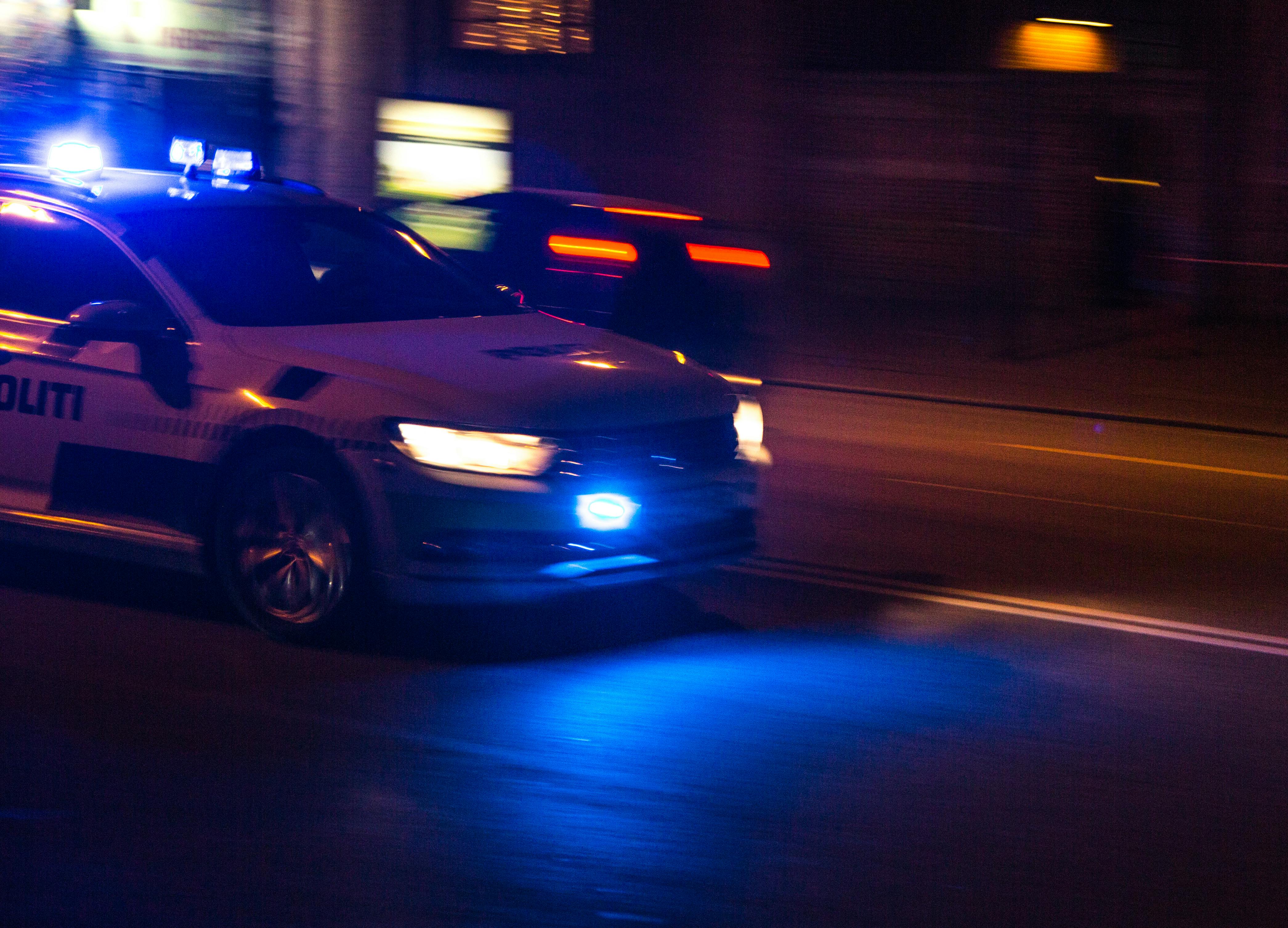 Syd- og Sønderjyllands Politi leder efter bilist, der søndag aften påkørte en dalmatiner i Varde – og efterfølgende stak af.&nbsp;