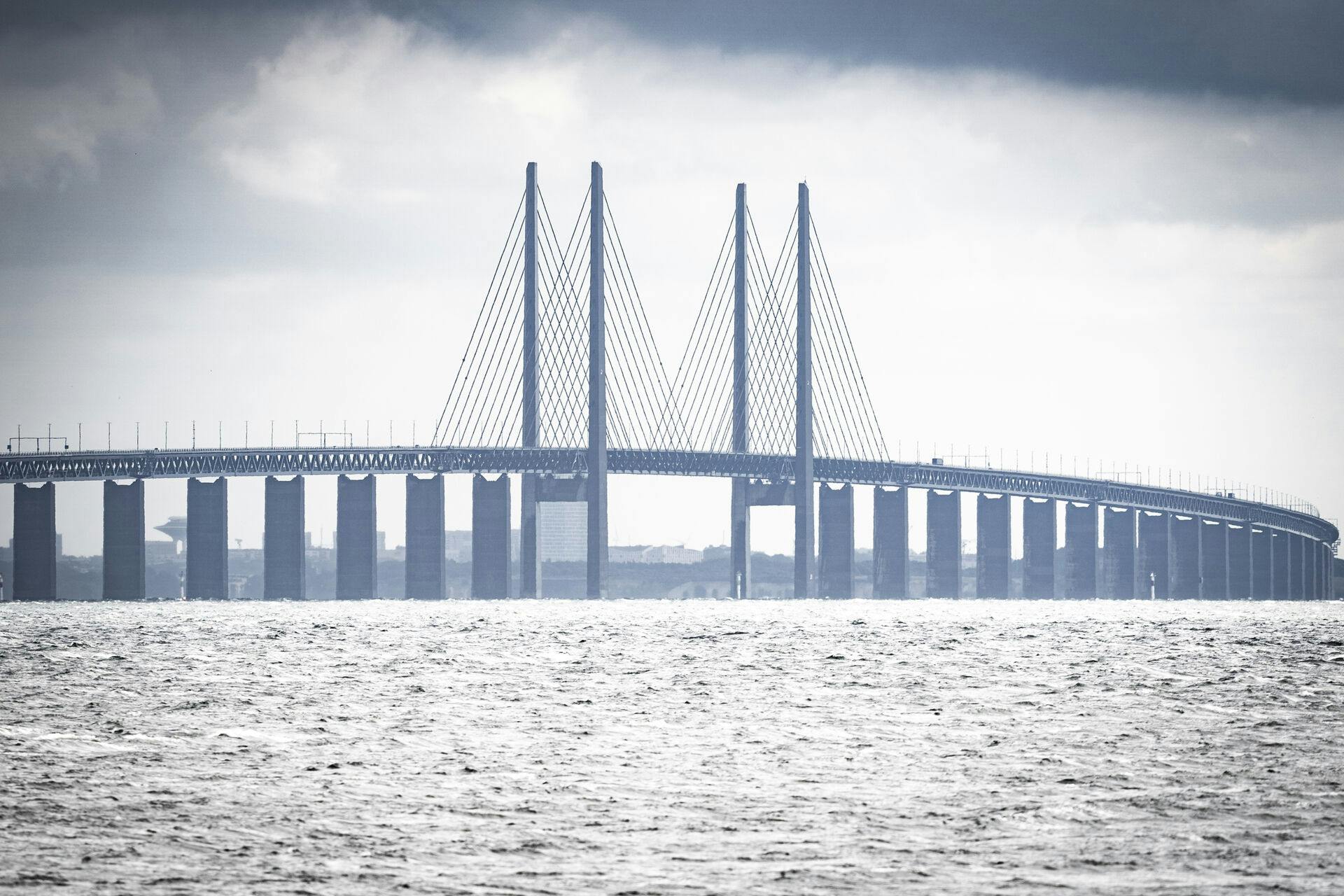 Øresundsbroens 25 års jubilæum fejres med halvmaraton. Nu løftes sløret for, hvilken rute løberne skal ud på.