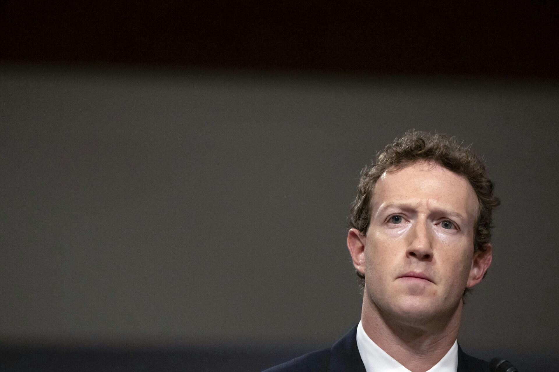Mark Zuckerberg har under en høring i det amerikanske senat undskyldt over for familier til børn, der angiveligt er blevet skadet eller er døde på grund af hans platforme.