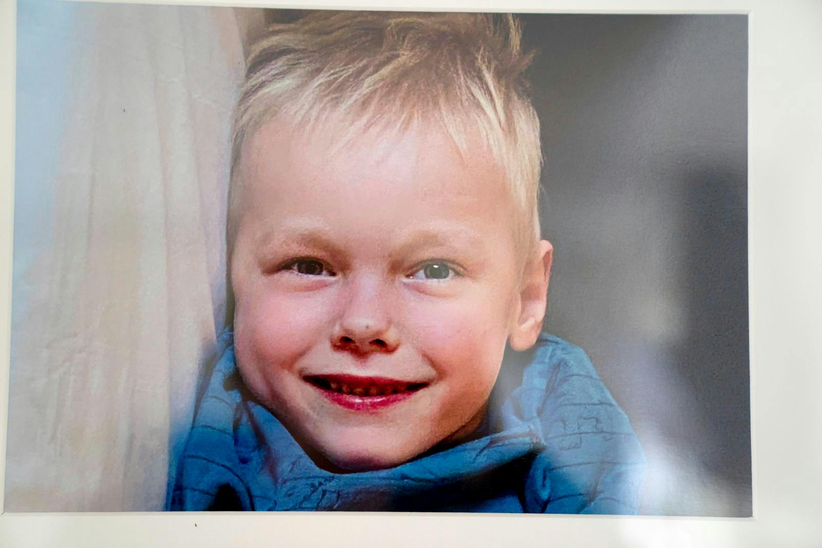 Sander blev blot seks år gammel.
