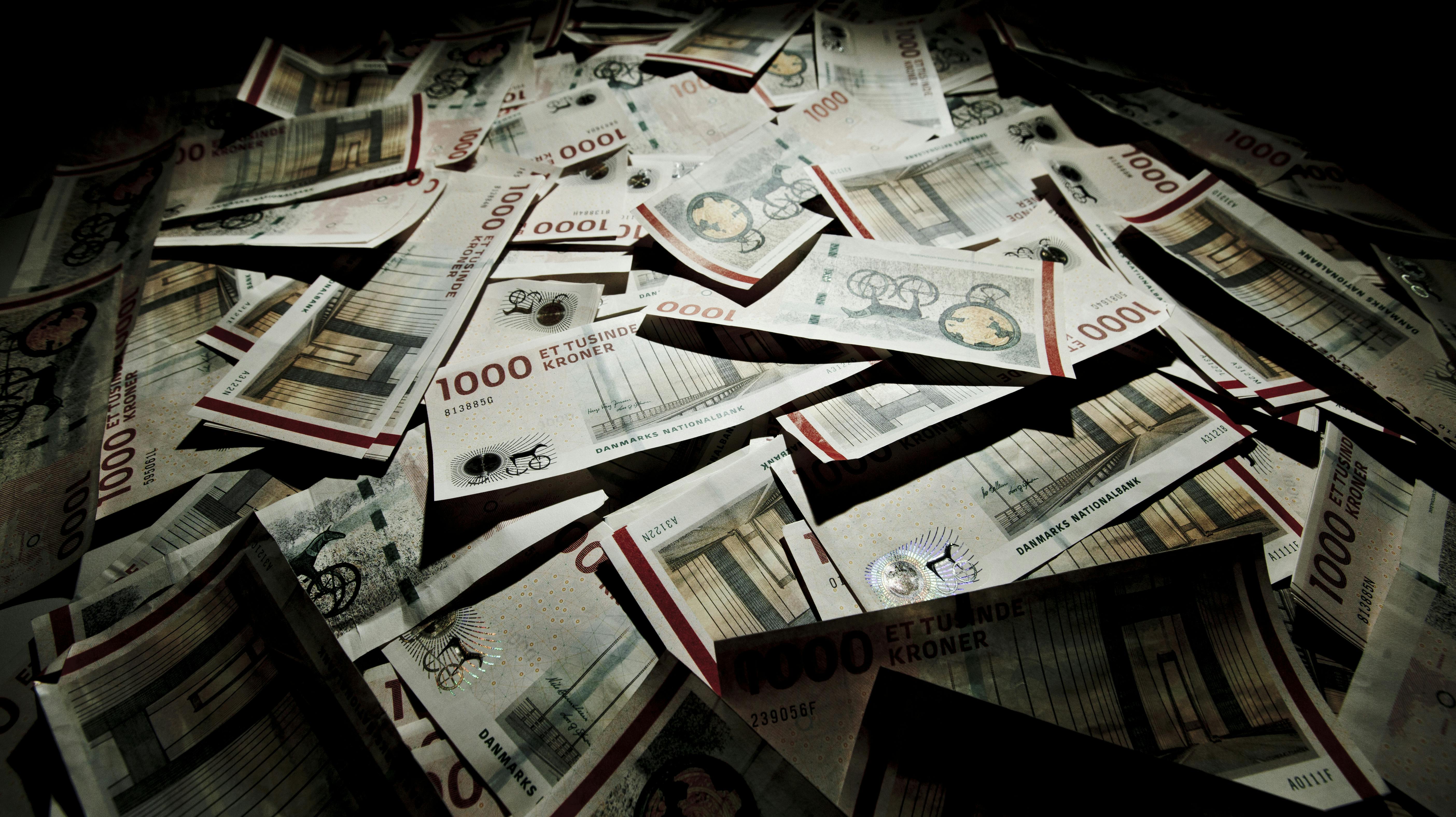 1000 kroner i sedler. Ialt er her fotograferet 250.000 kroner.. (Foto: Mads Nissen/Ritzau Scanpix)
