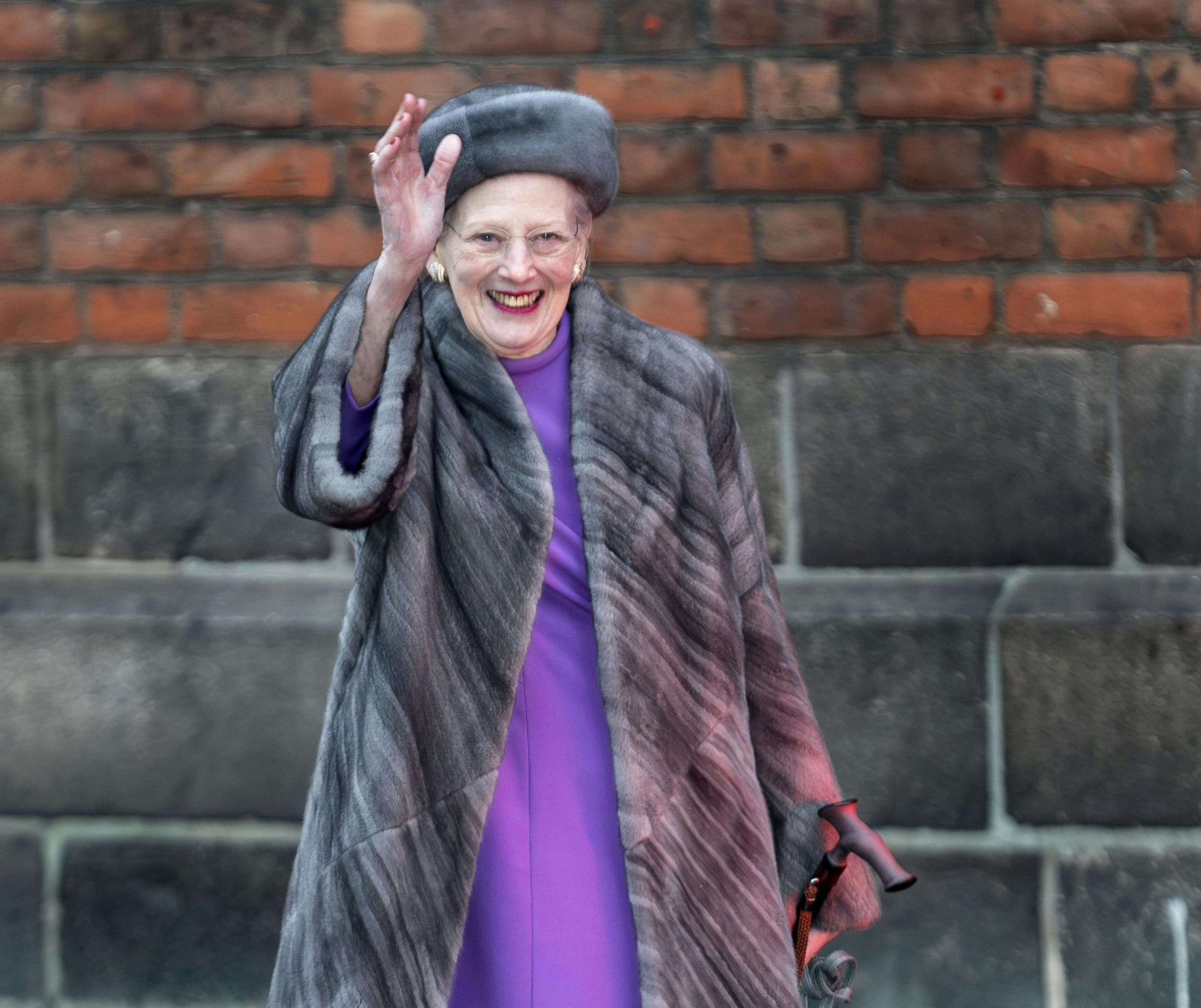 Dronning Margrethe er både rørt og stolt over at have vundet en branchepris.&nbsp;