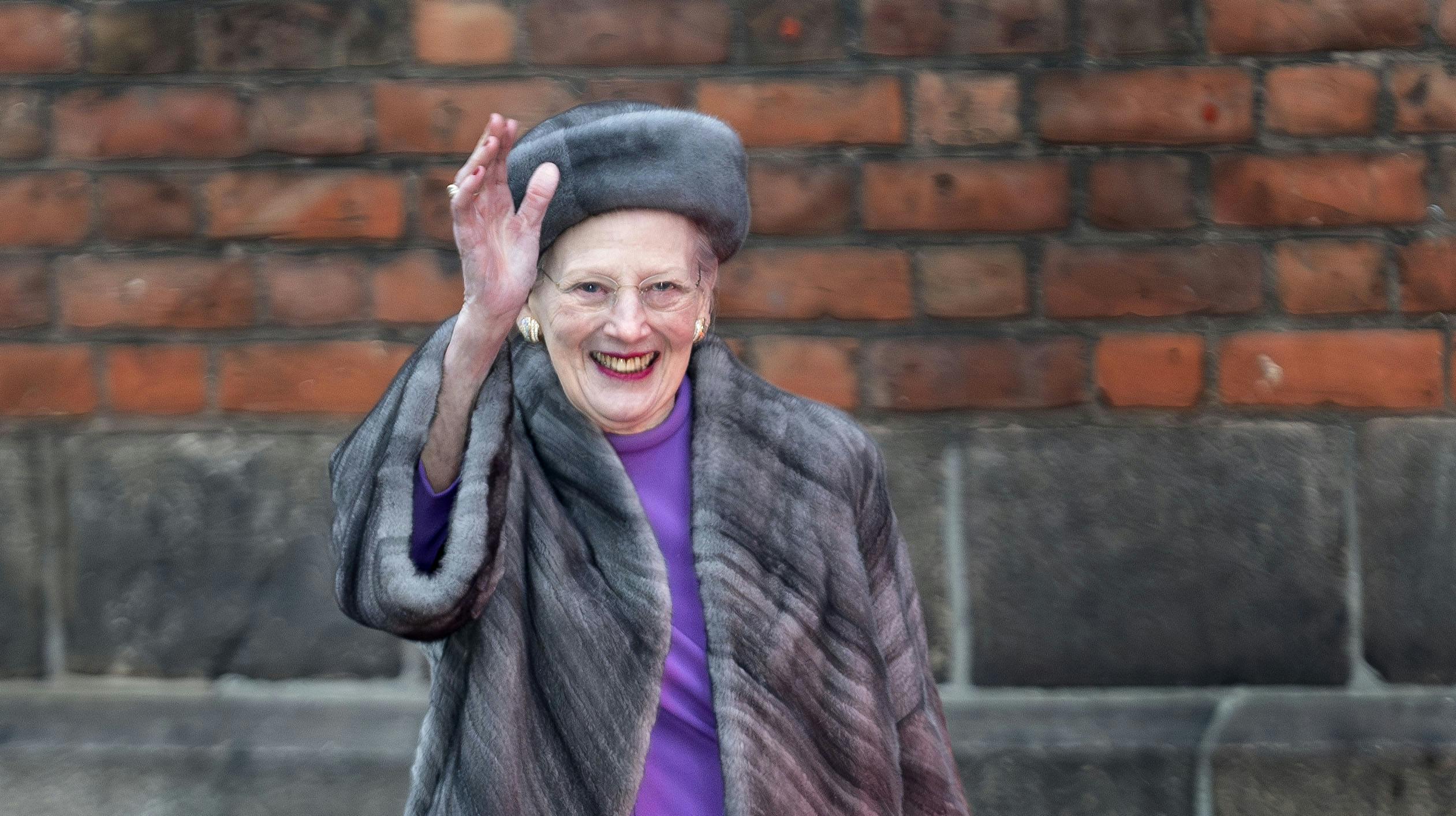Dronning Margrethe er både rørt og stolt over at have vundet en branchepris. 