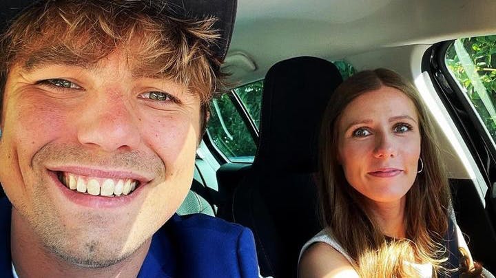 Anders Wortmann gik før nytår på knæ for sin kæreste, som efter kort forvirring takkede ja tak til at gifte sig med ham. 