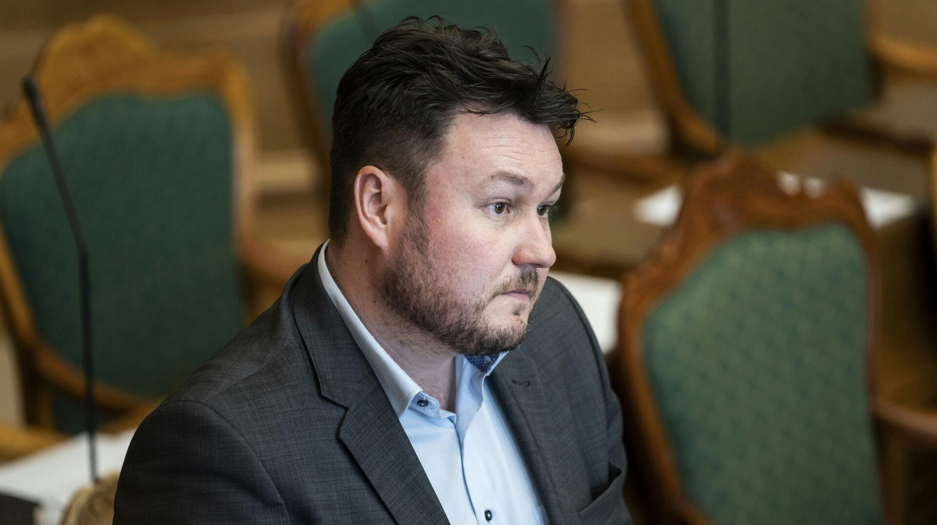 Anders Kronborg (S) er uenig i Thomas Danielsens (V) holdning til et muligt Uber-comeback i Danmark.