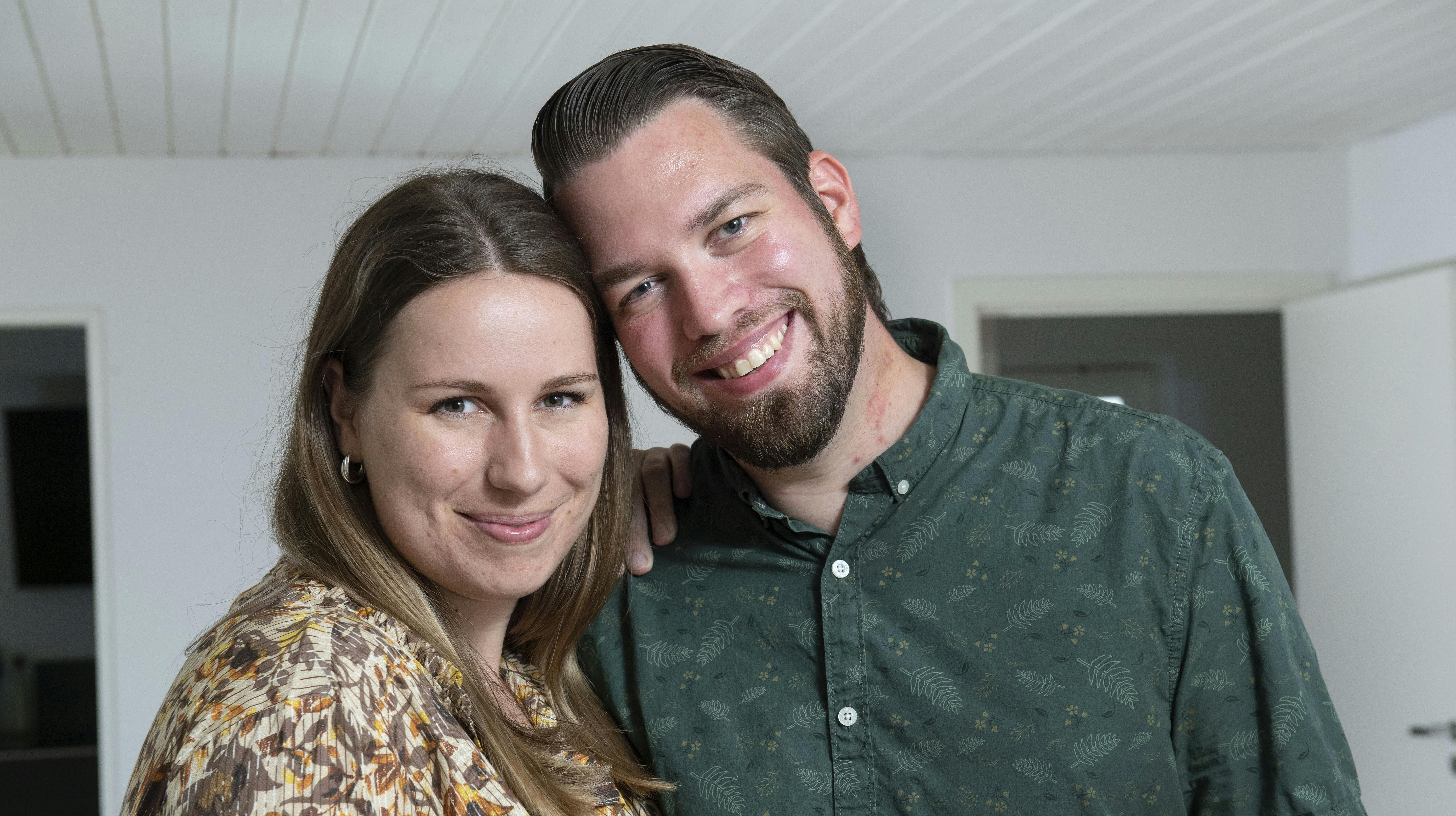 Michael og Kathrine i deres nye hus i Odder. De fandt kærligheden i Gift ved første blik.Deres nye hus i OdderKatrine og Michael Kelså HardersFoto: Lars Horn / Baghuset Dato: 06.08.21