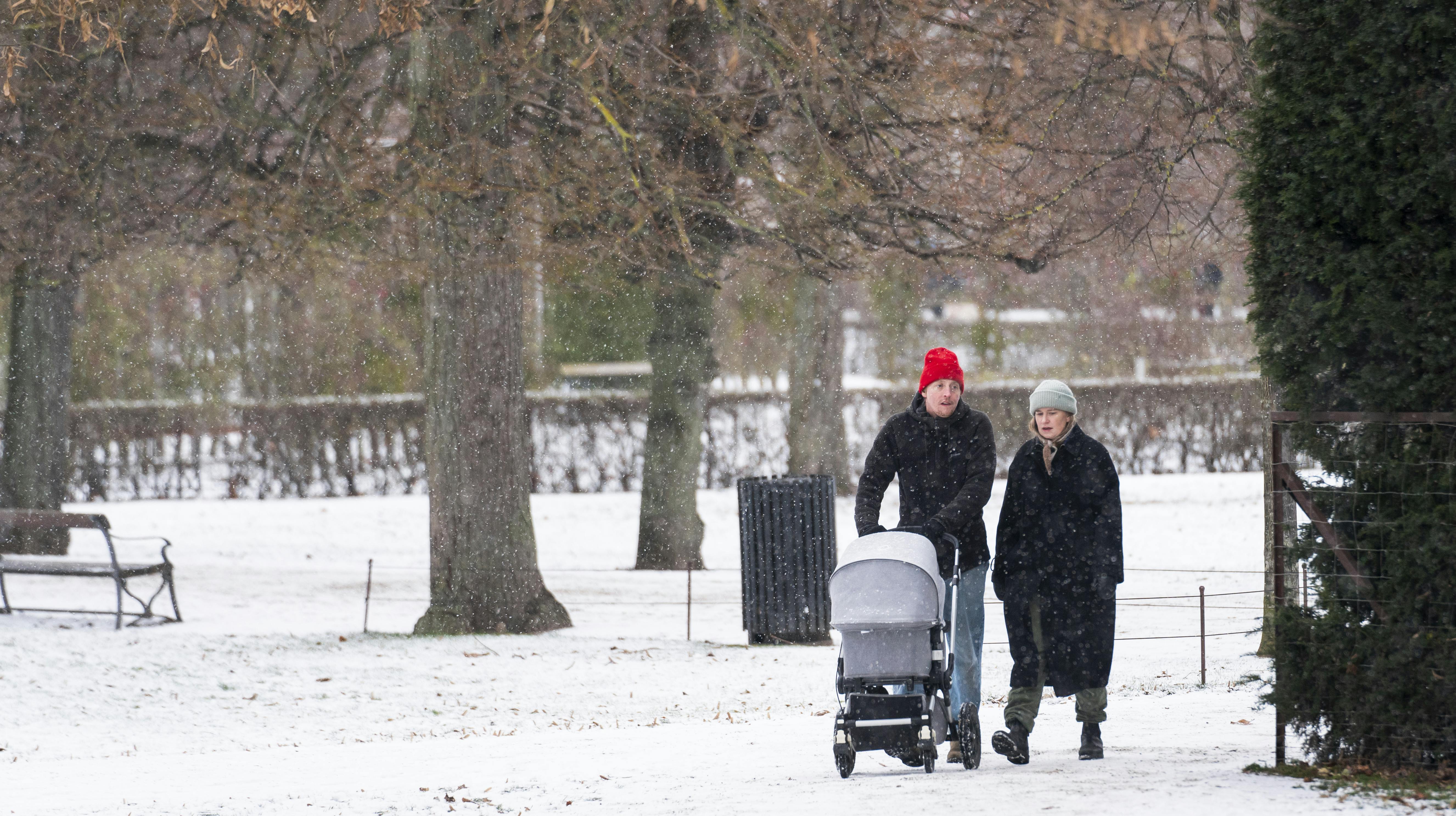 Både regn-, slud- og snebyger er på programmet i den uge, der starter mandag. (Arkivfoto).