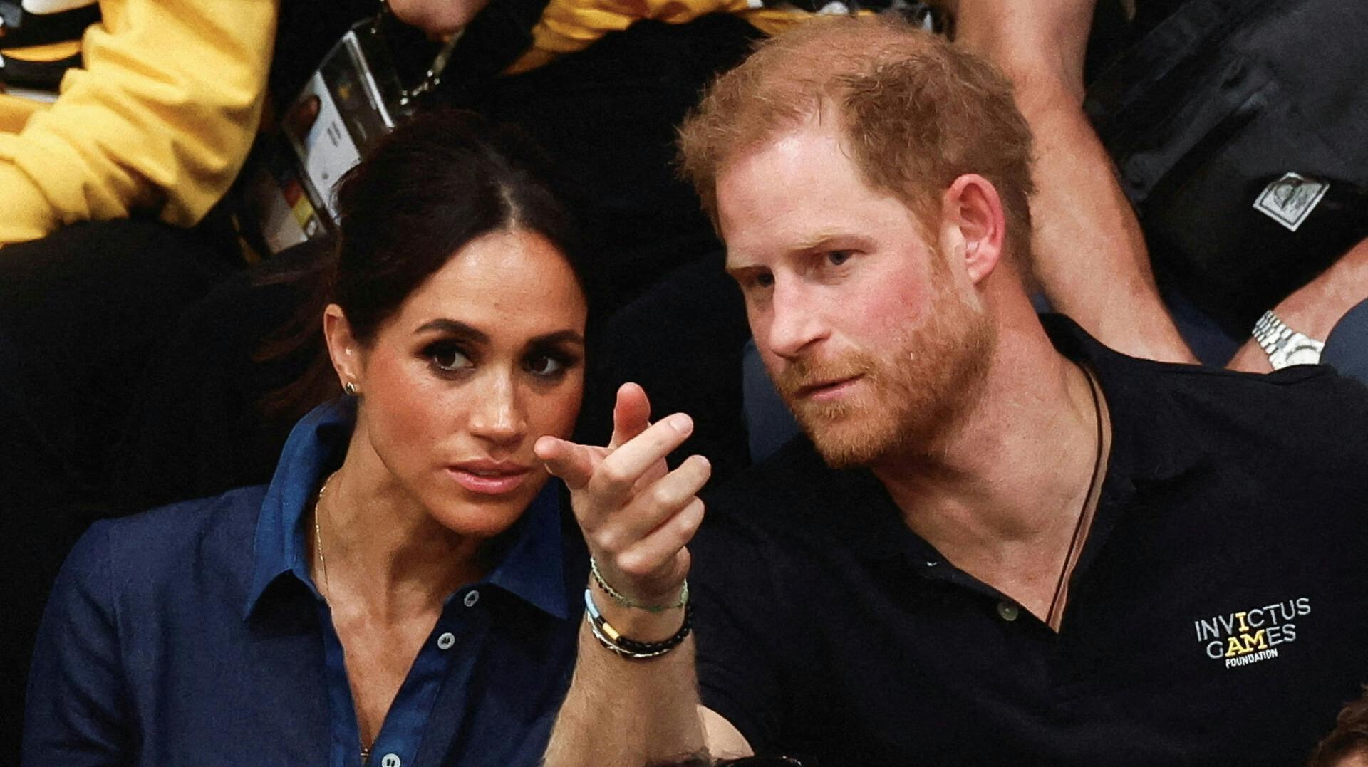 Prins Harry planlægger at rejse hjem fra USA for at se sin far, kong Charles, der har fået konstateret kræft.