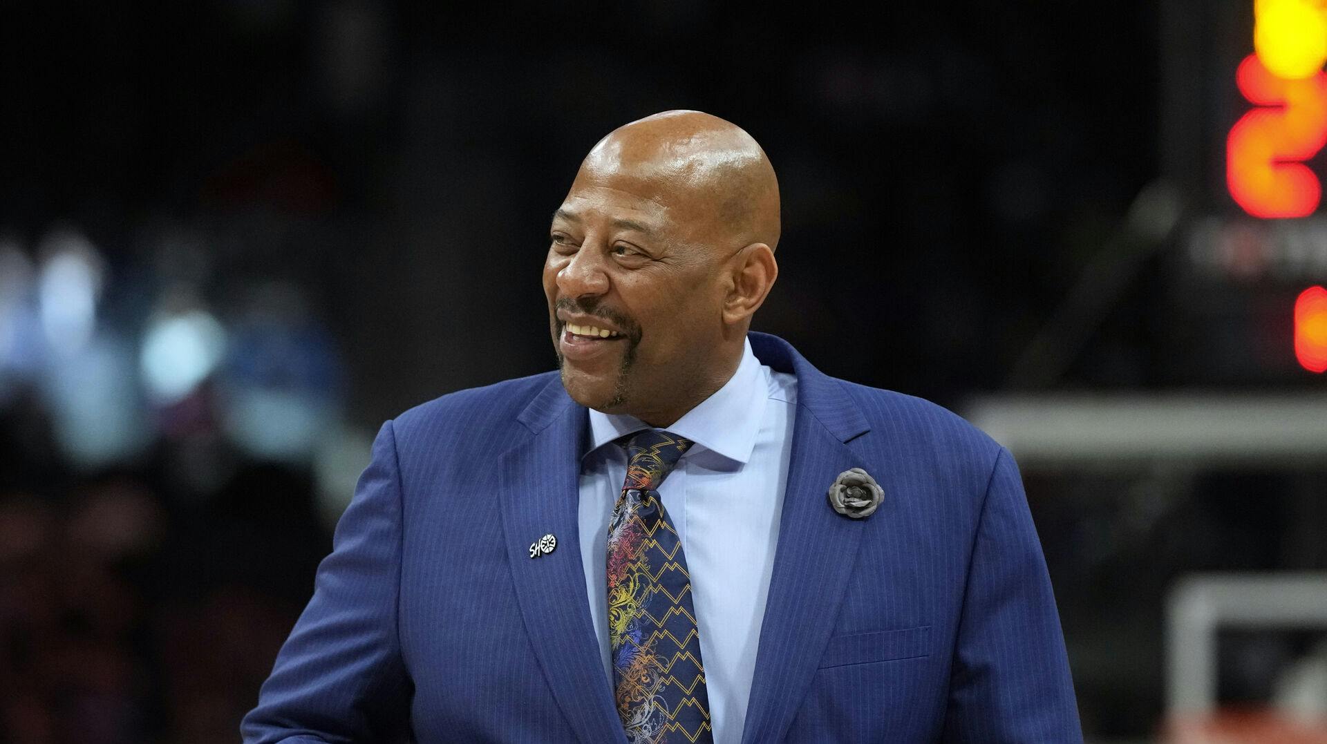  Earl Cureton er gået bort. Han blev 66 år. 
