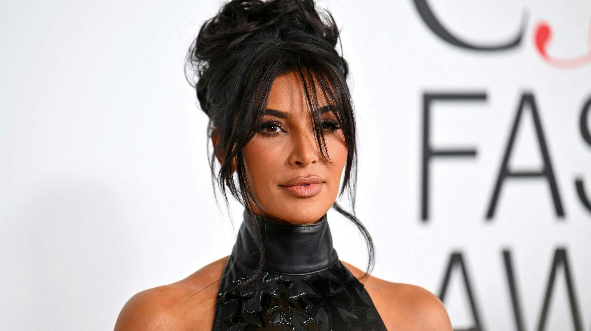 Kim Kardashian har lanceret endnu en brandvarm kampagne. Denne gang lægger hun dog ikke krop eller ansigt til.