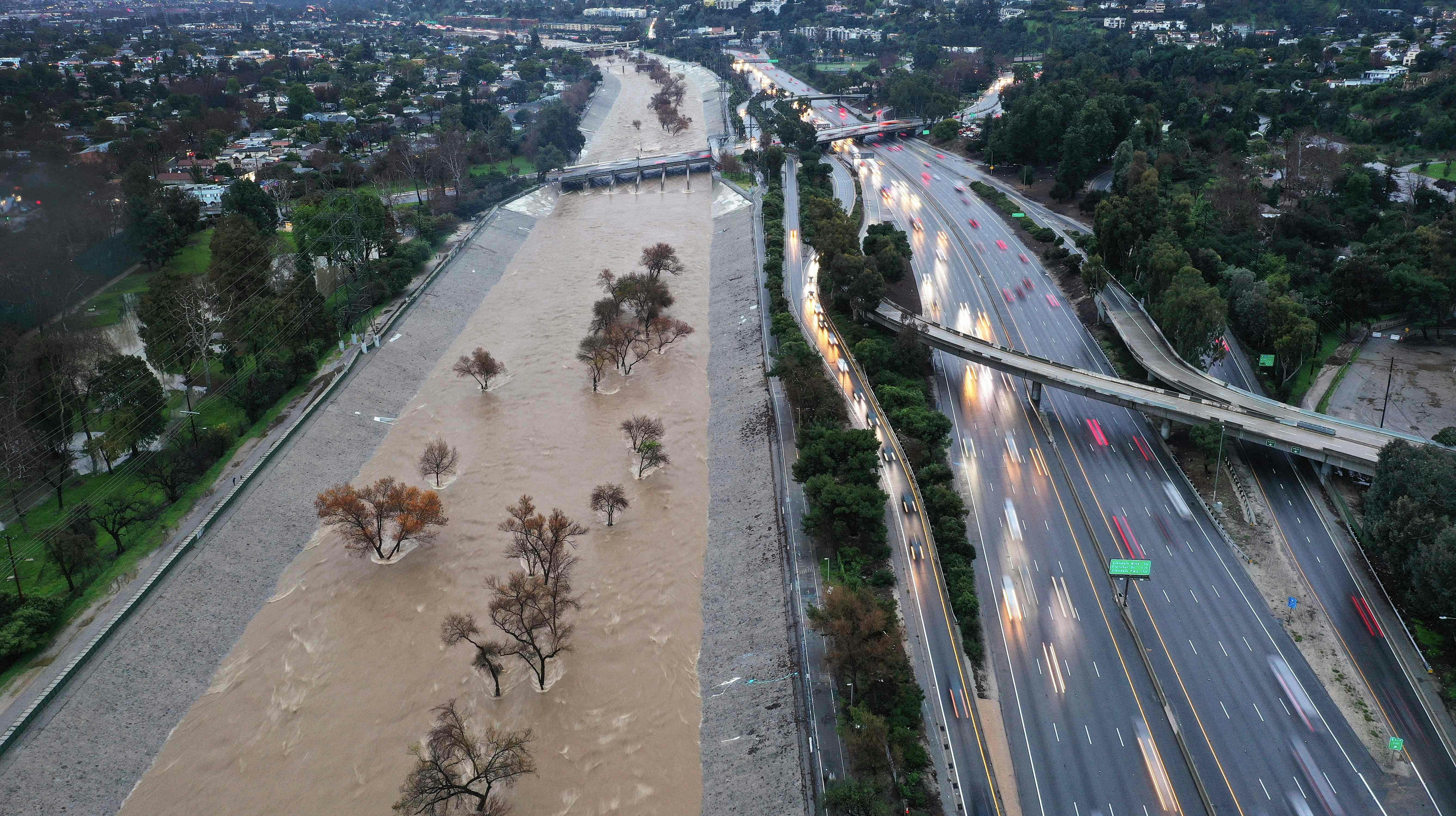 Voldsomme mængder regn er faldet i Californien.