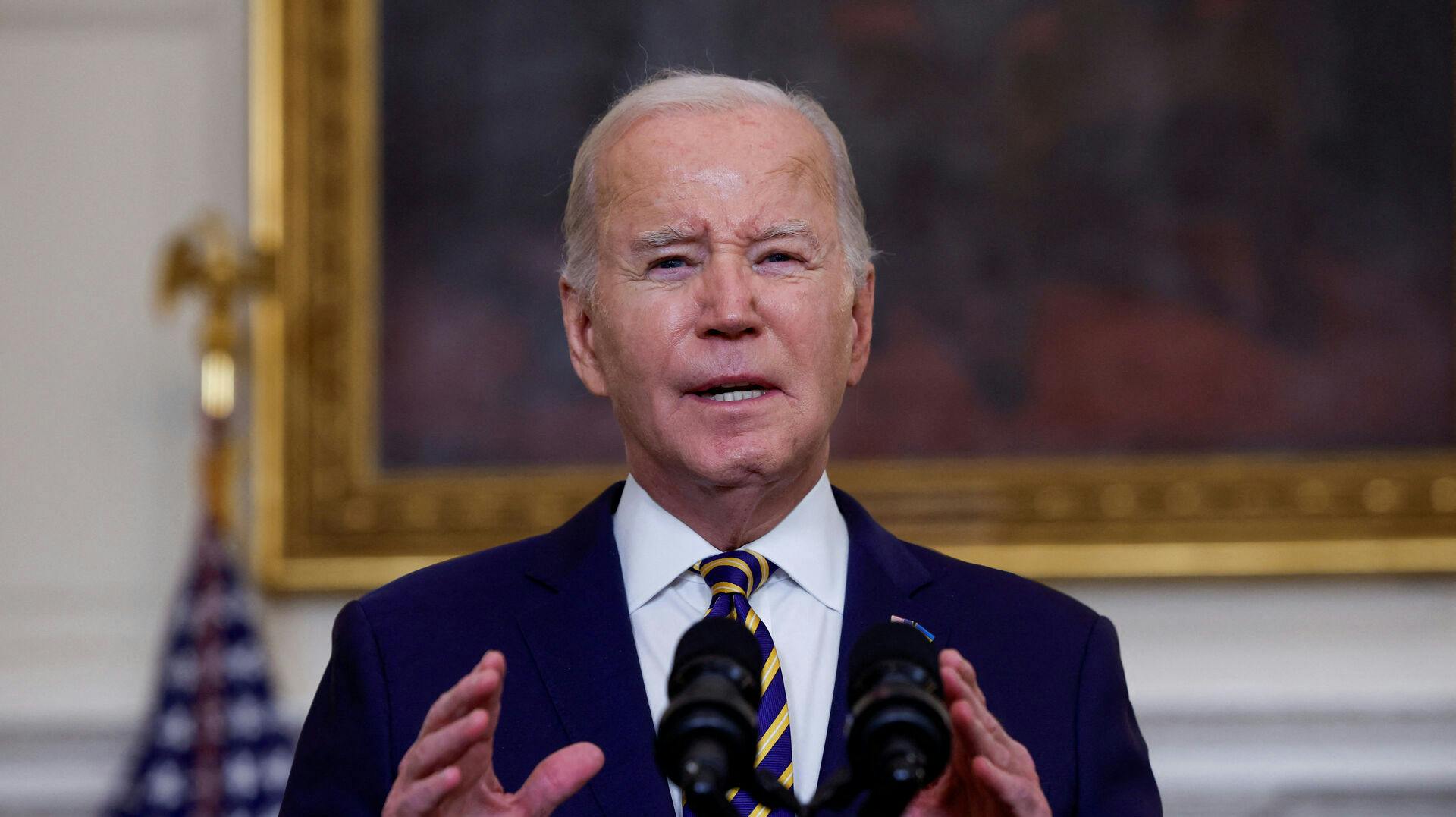 En tale fra Joe Biden går lige nu viralt på de sociale medier. Her kludrer den amerikanske præsident i det, da han forveksler Emmanuel Macron med Francois Mitterrand - problemet er bare, at Mitterrand døde i 1996.