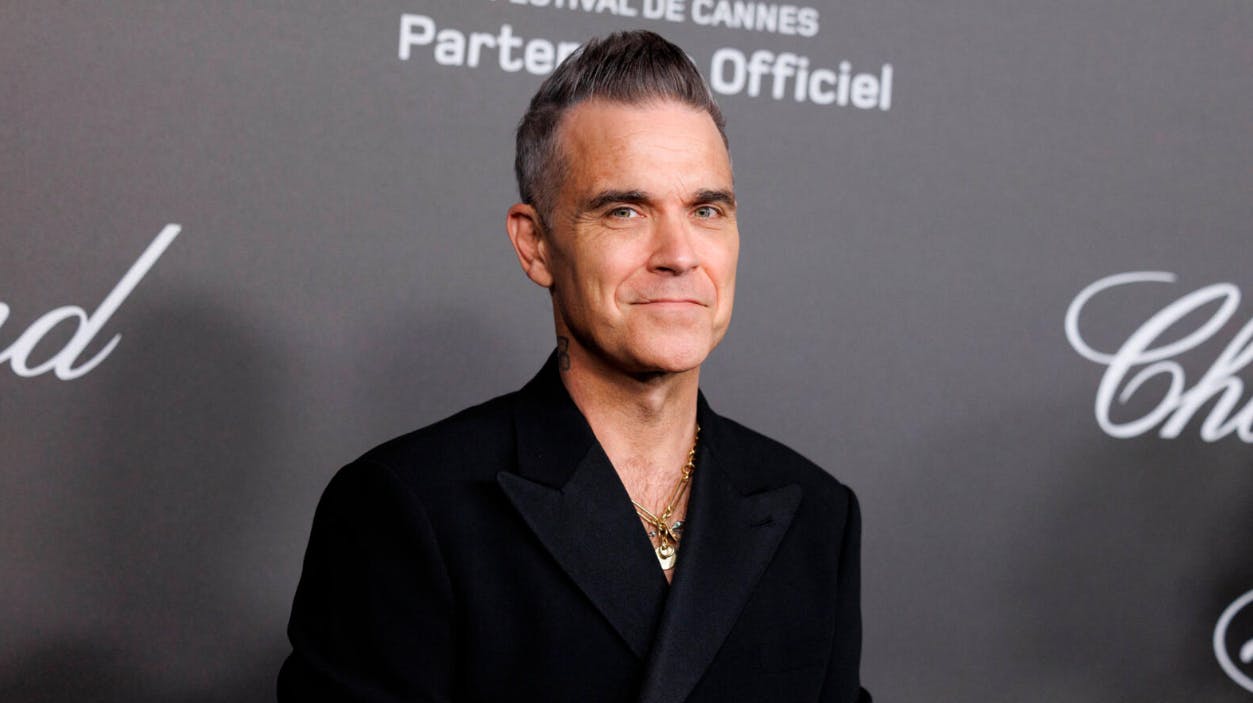 13. februar fejrer Robbie Williams 50-års.-fødselsdag.