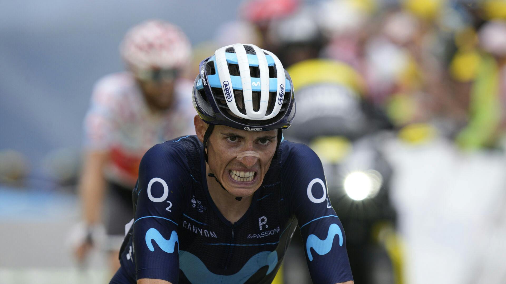 Enric Mas måtte udgå på førstedagen af touren i 2023, og det blev dyrt for Moviestar. 