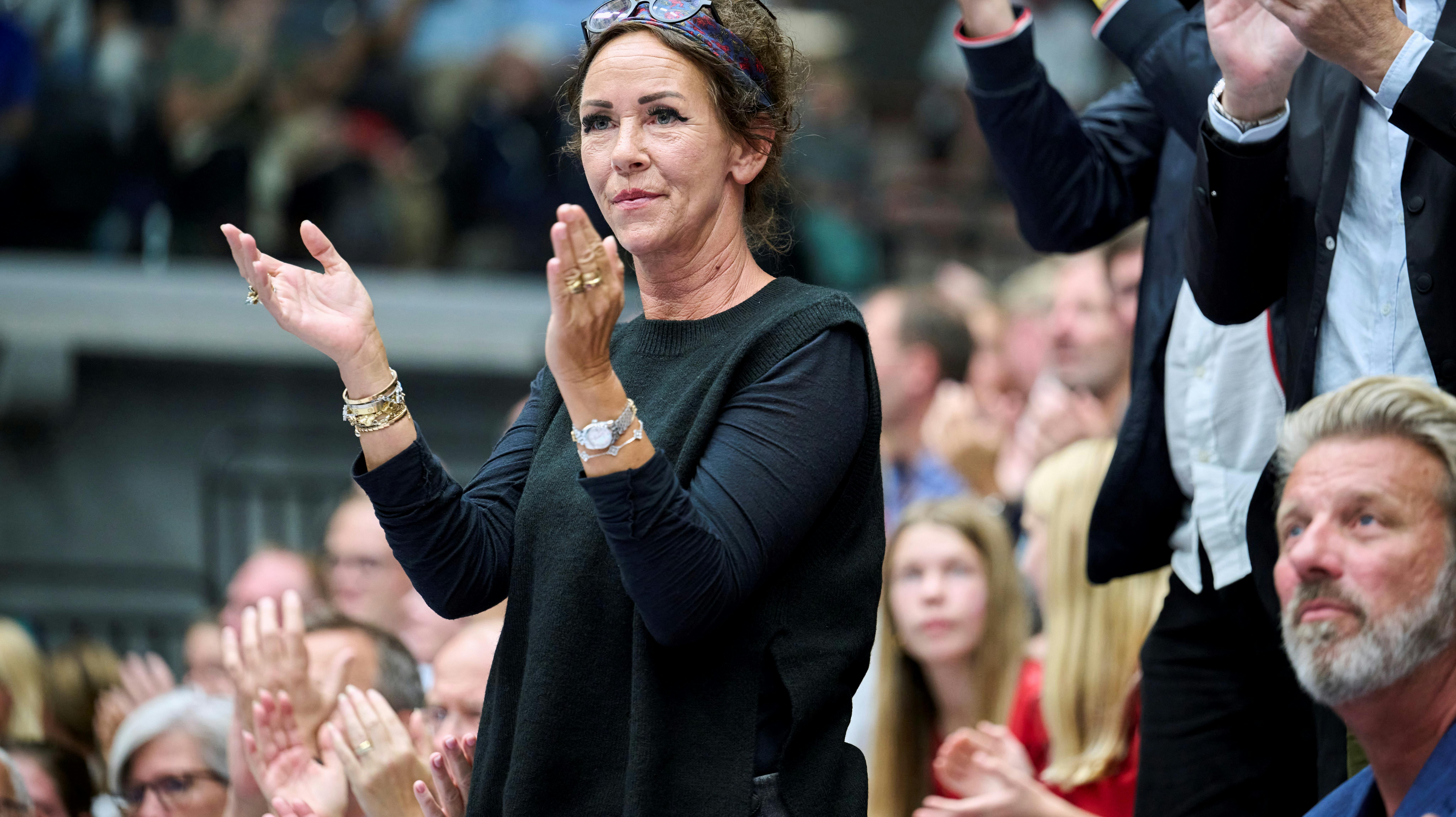 Aneke Rune afslørede forleden, at hun stopper som pressechef for sønnike. 