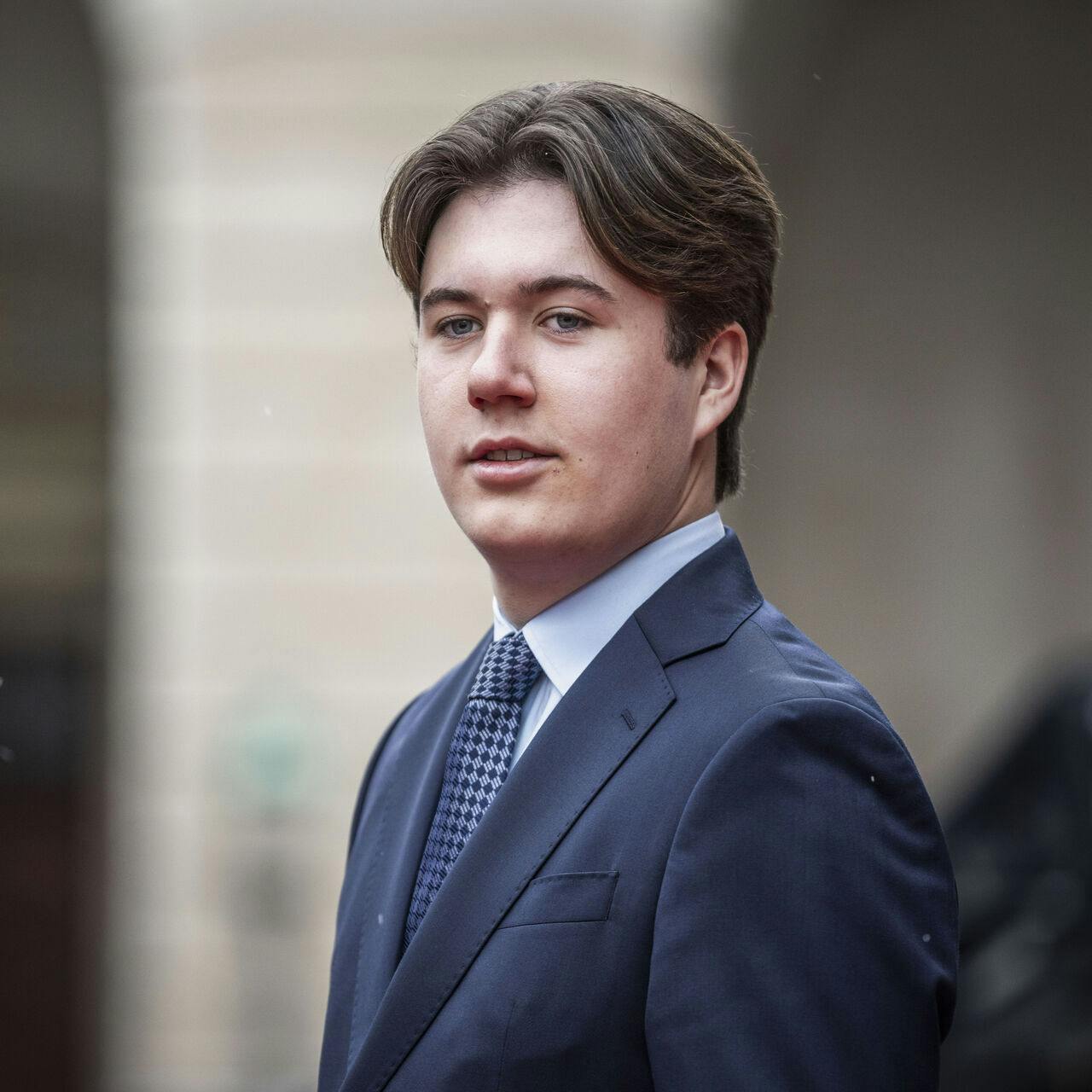 I januar havde kronprins Christian æren af at signere sit første dokument som regent.