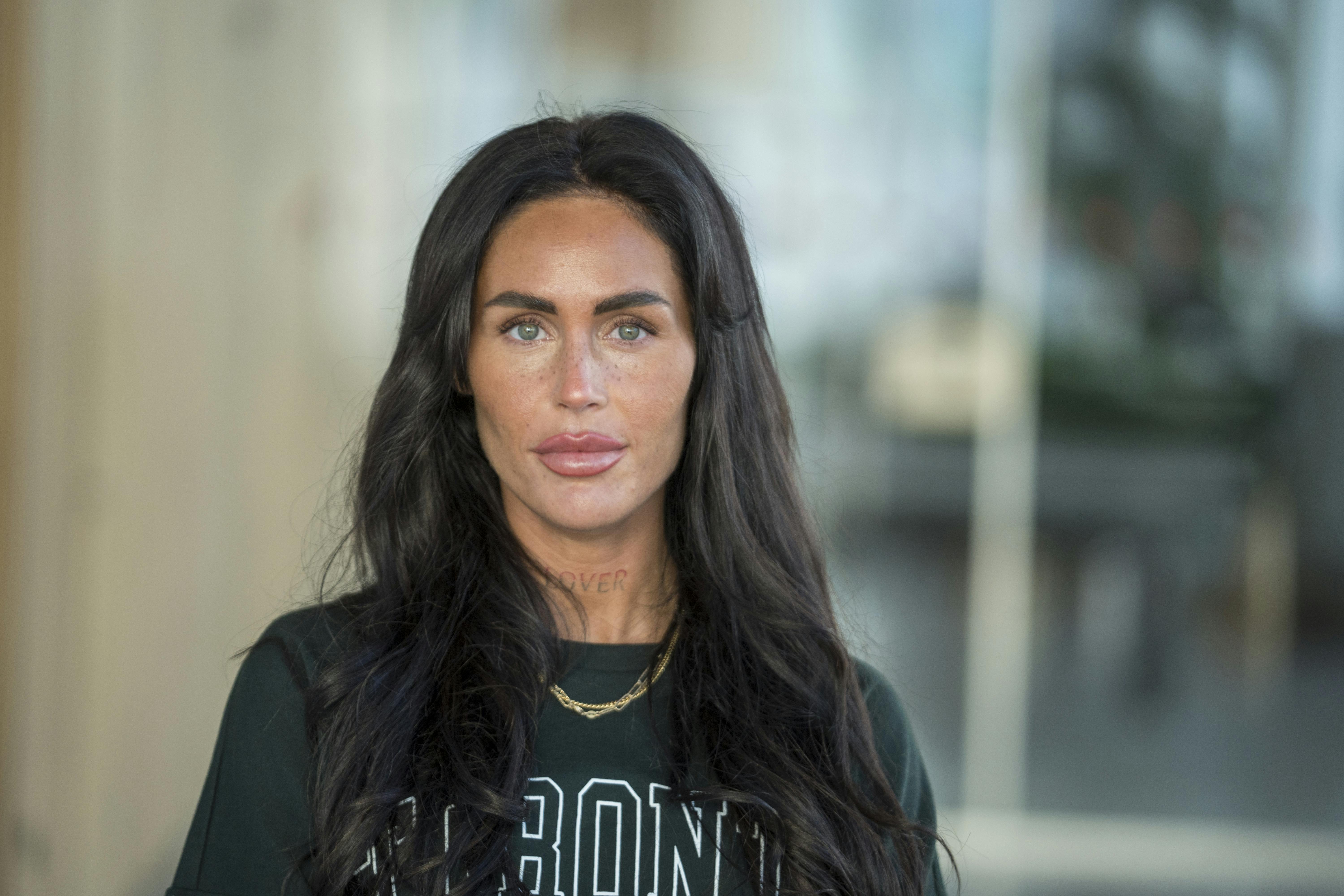 Anna Seneca giver sit mest ærlige interview til dato i SE og HØR-podcasten "Sladderministeriet", hvor hun blandt andet taler højt om en stofpsykose.