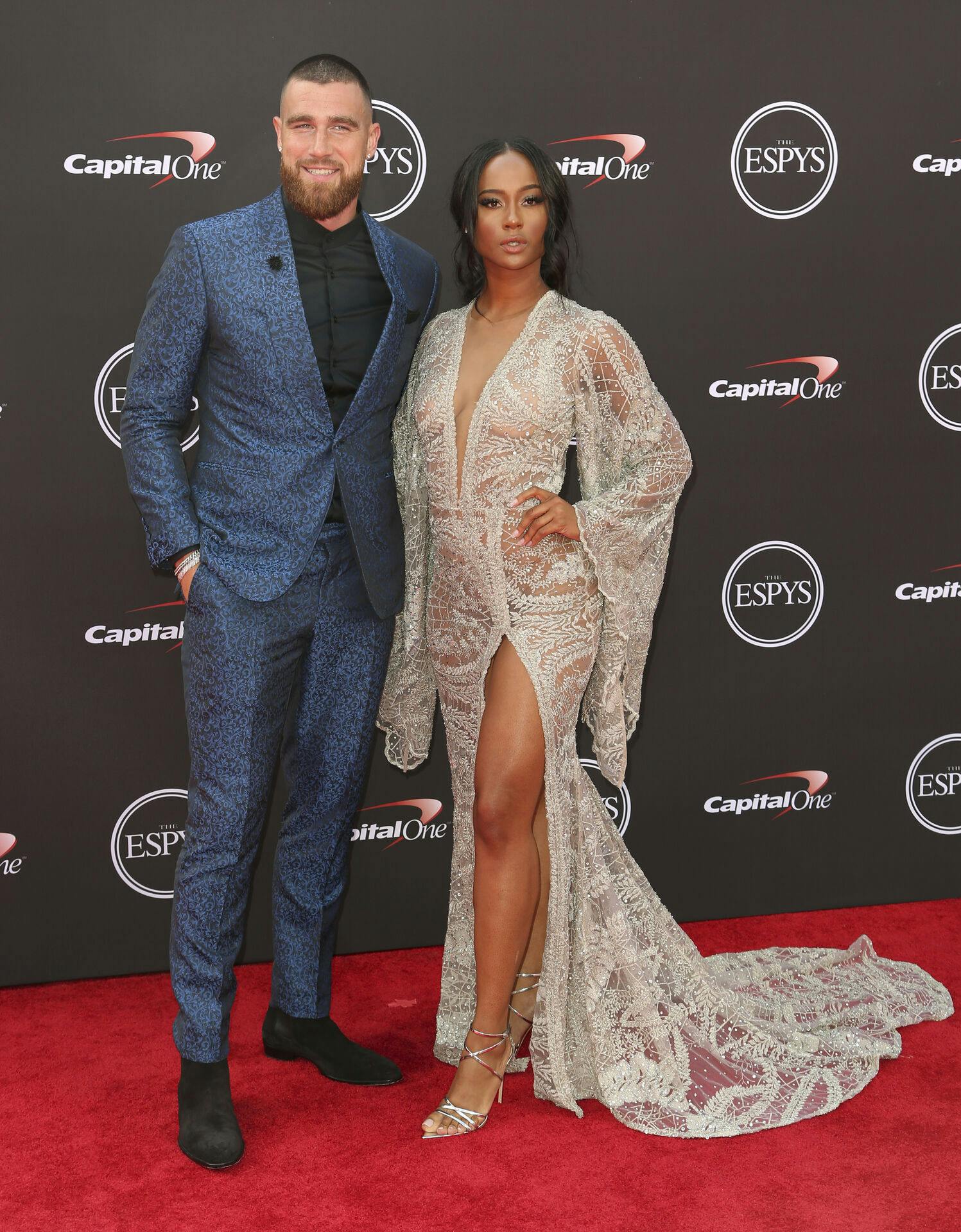 Travis Kelce og Kayla Nicole, der har været meget tætte med Mahomes-familien.