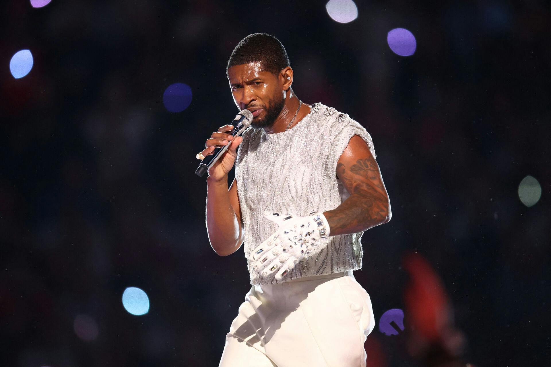 Usher leverede underholdningen til nattens Super Bowl.