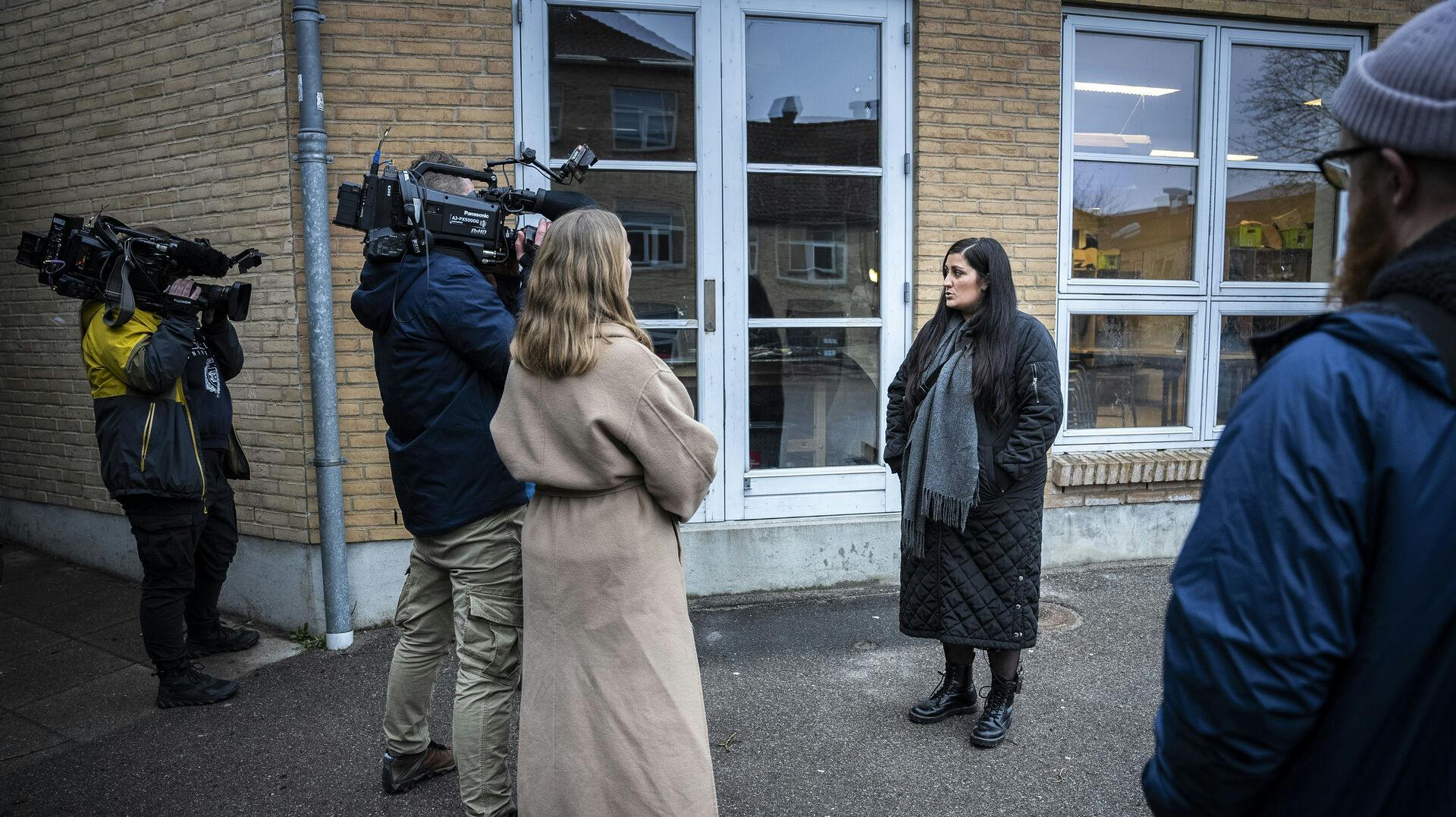 Forældre til elever på indskolingen på Borup Skole er onsdag aften indkaldt til dialogmøde, men ikke alle forældre er mere trygge ved situationen efter mødet.