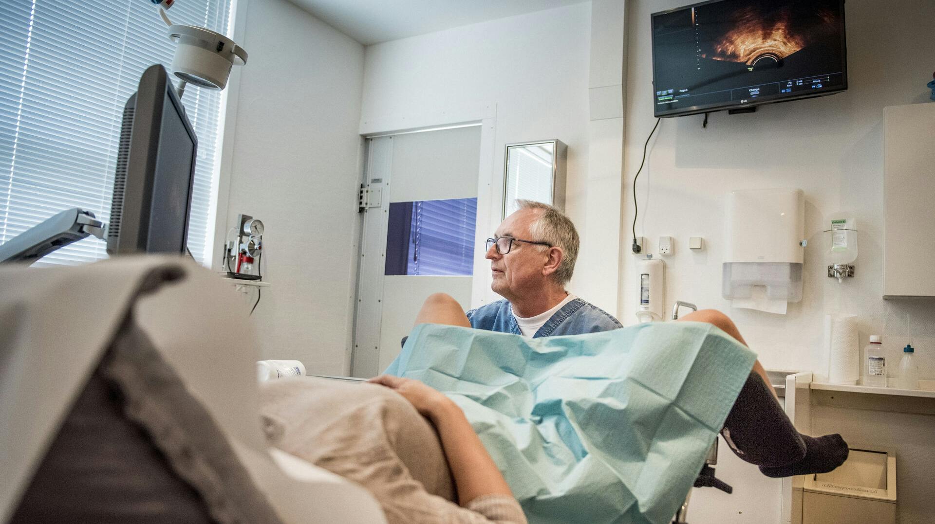 Par, der har svært ved at blive gravide, får tre ekstra forsøg til at blive gravide hos de offentlige fertilitetsklinikker. Det sker senest 1. oktober.