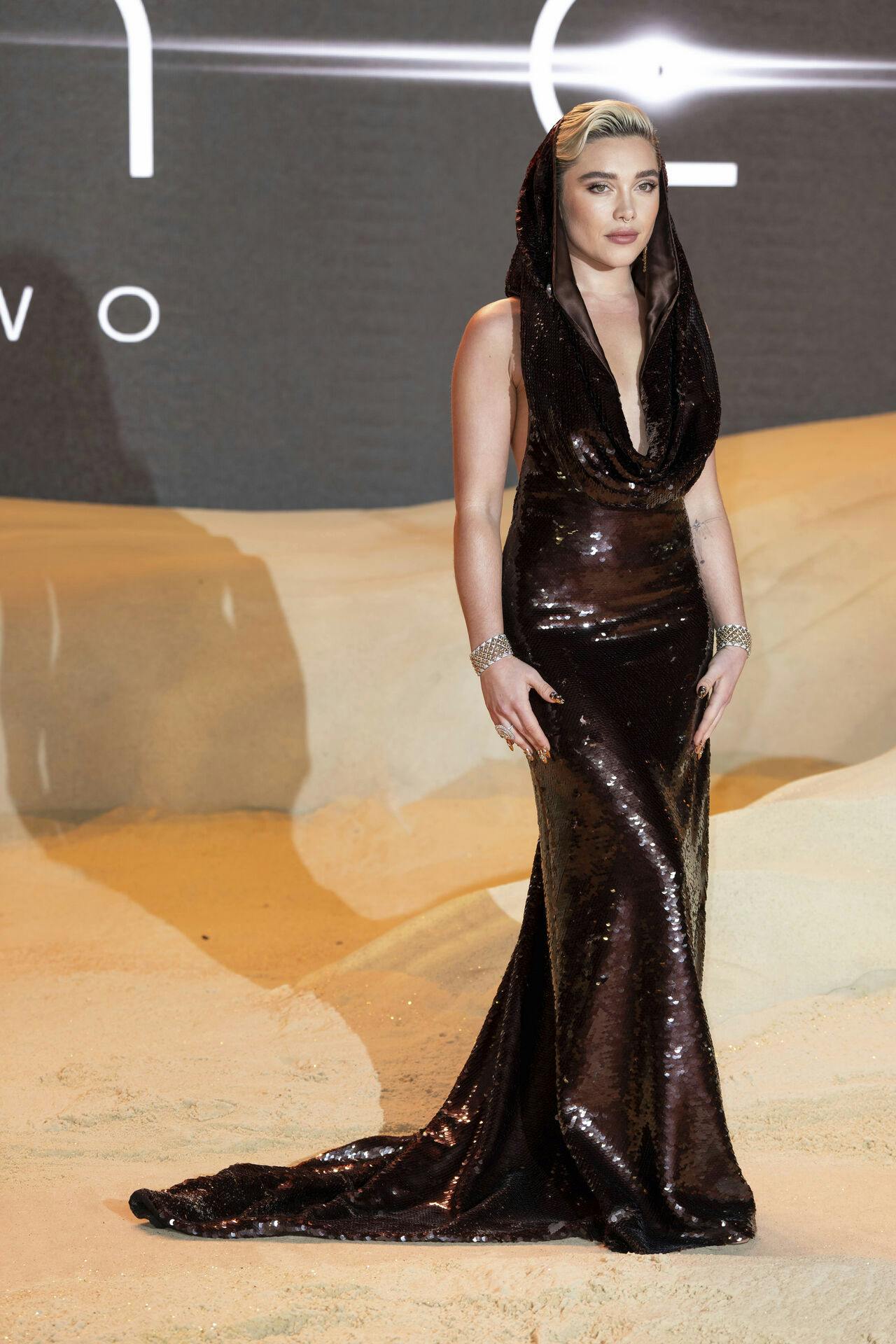 Kjolen sad dog rigtigt, da Florence Pugh poserede for pressen til verdenspremieren på den længe ventede "Dune: Del 2". 