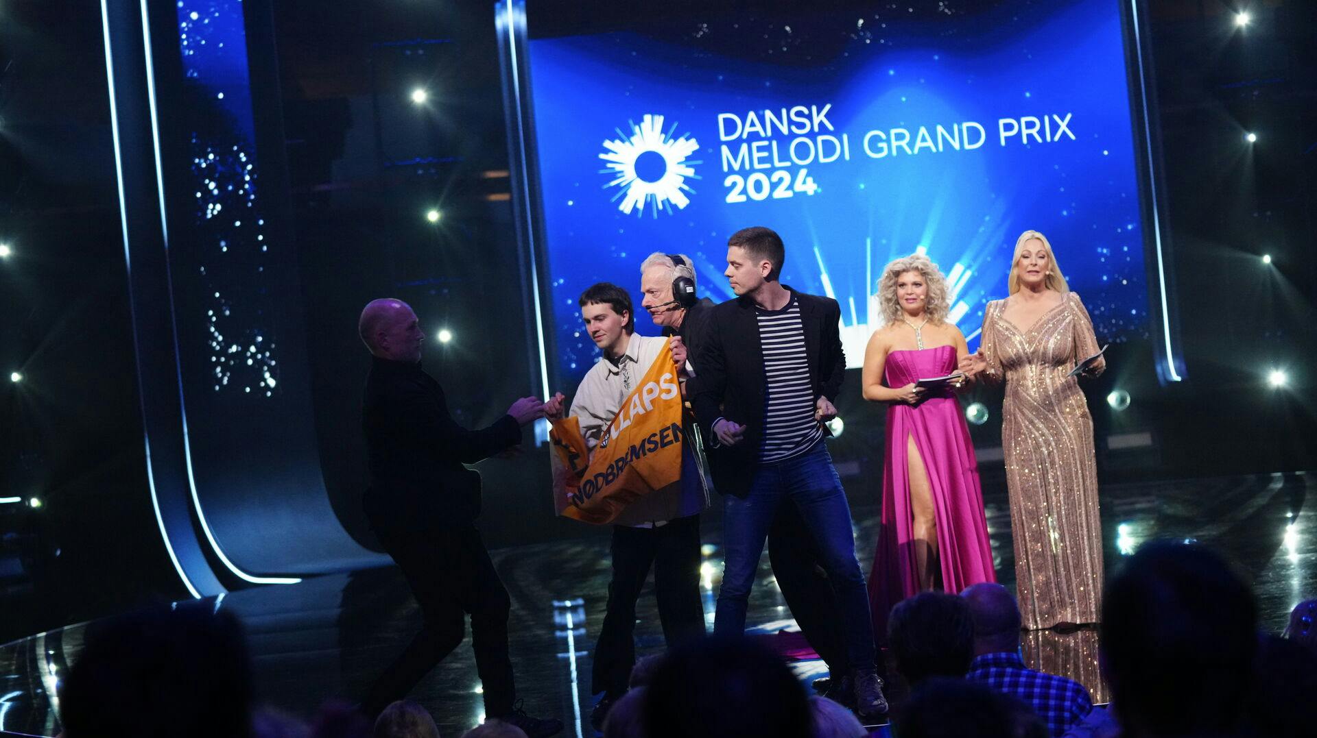 Dansk Melodi Grand Prix 2024 blev afbrudt af en gruppe klimaaktivister.