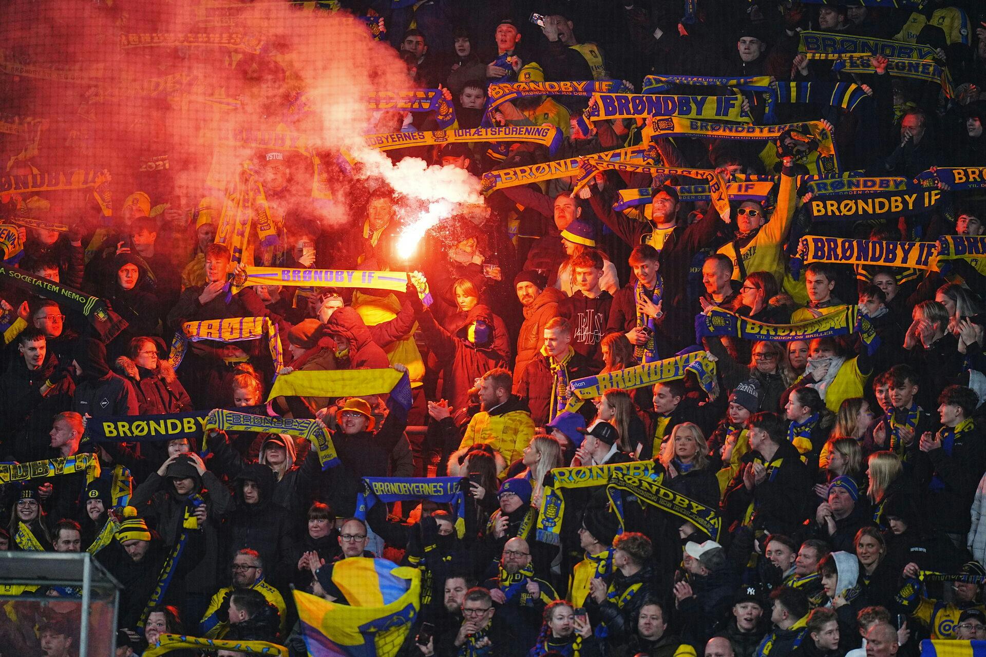 En fan blev søndag nægtet adgang til Brøndby Stadion, fordi han ankom i kørestol uden en hjælper.&nbsp;