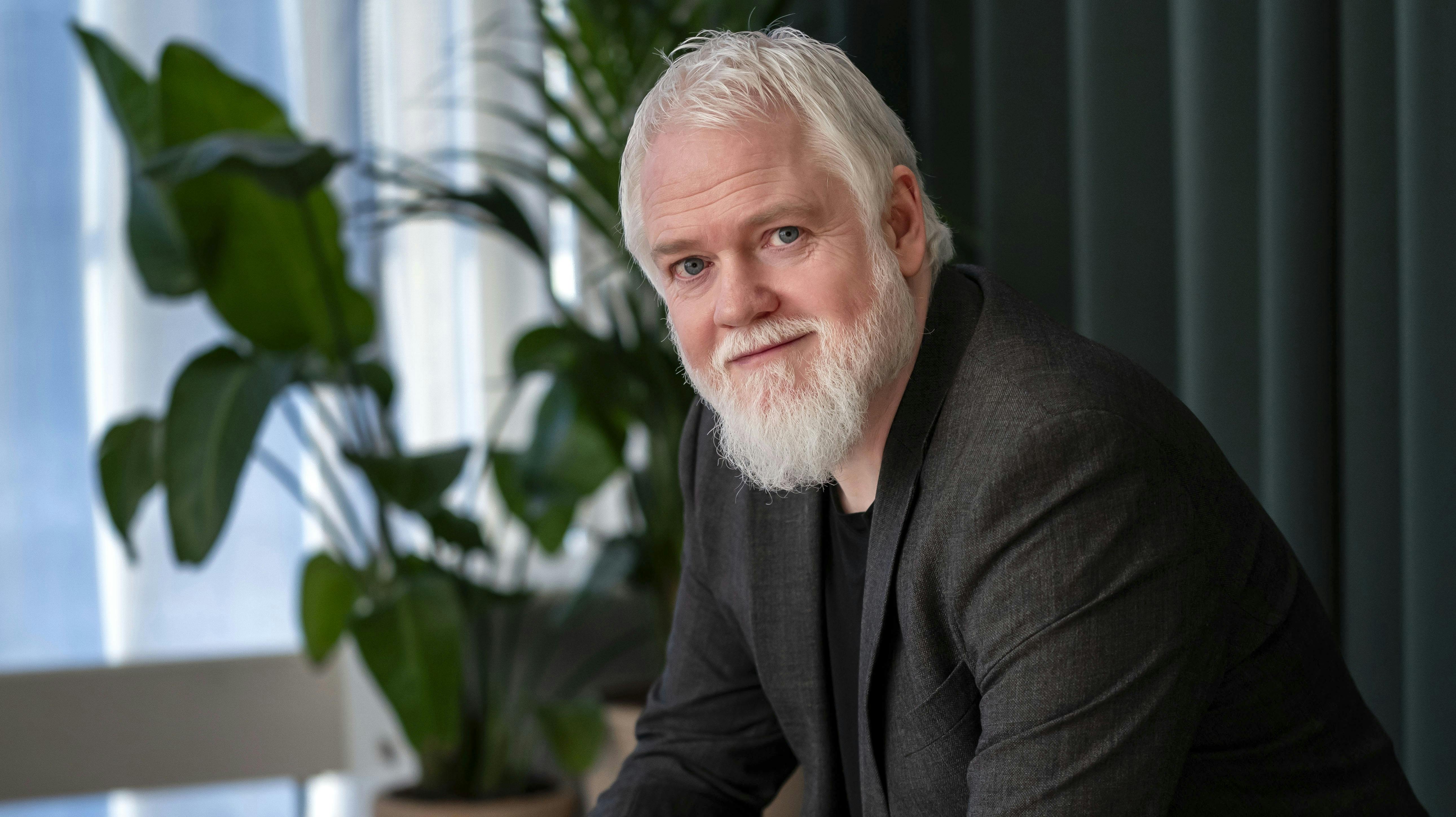 Esben Dalgaard har haft mange lange snakke med sine døtre om sin kræftsygdom, men familien husker også på, at sygdommen ikke må være altoverskyggende.