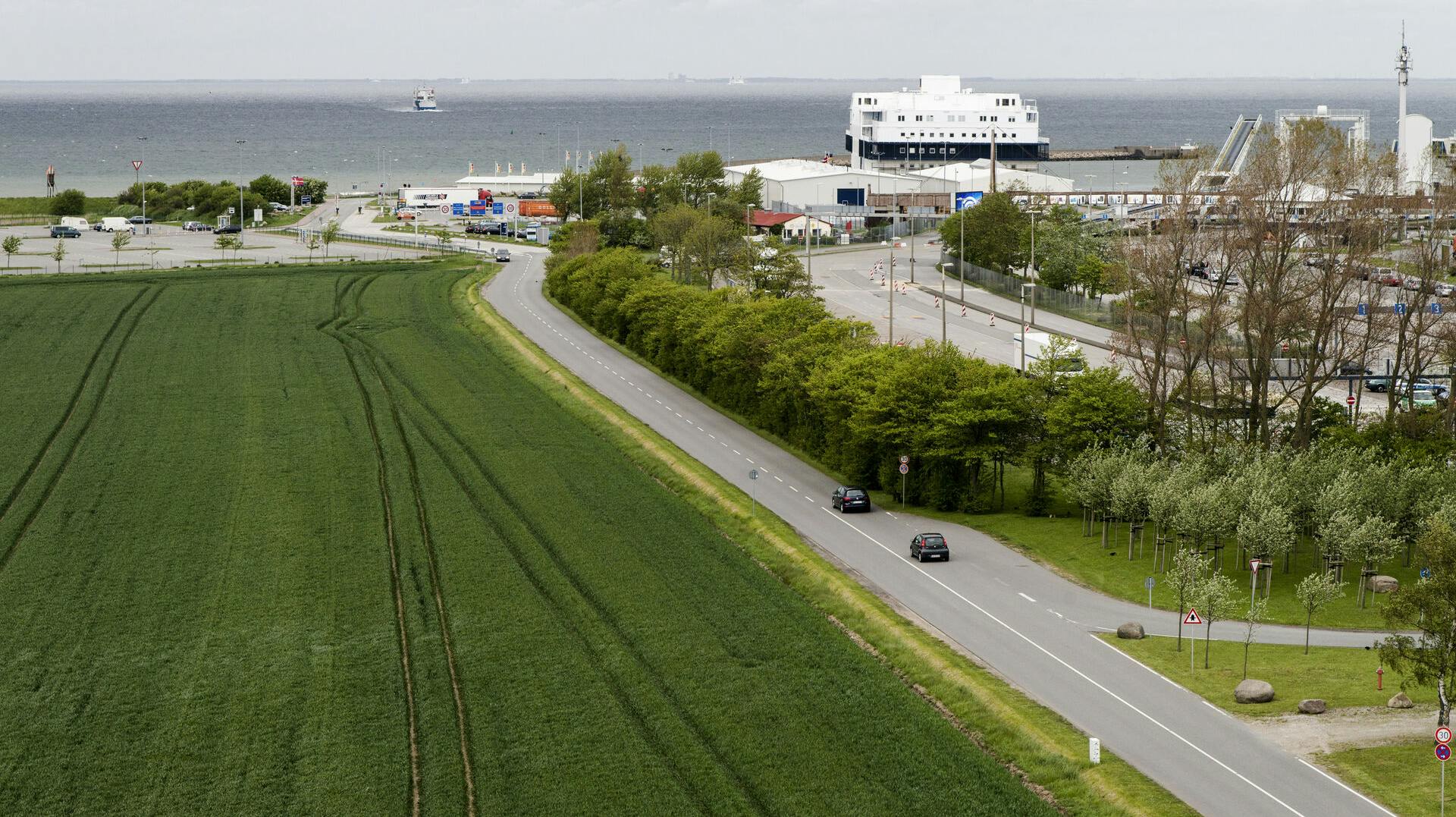 En 40-årig mand er blevet udvist af Danmark, efter han blandt andet blottede sig for to piger på Rødbyhavn (på billedet red.).