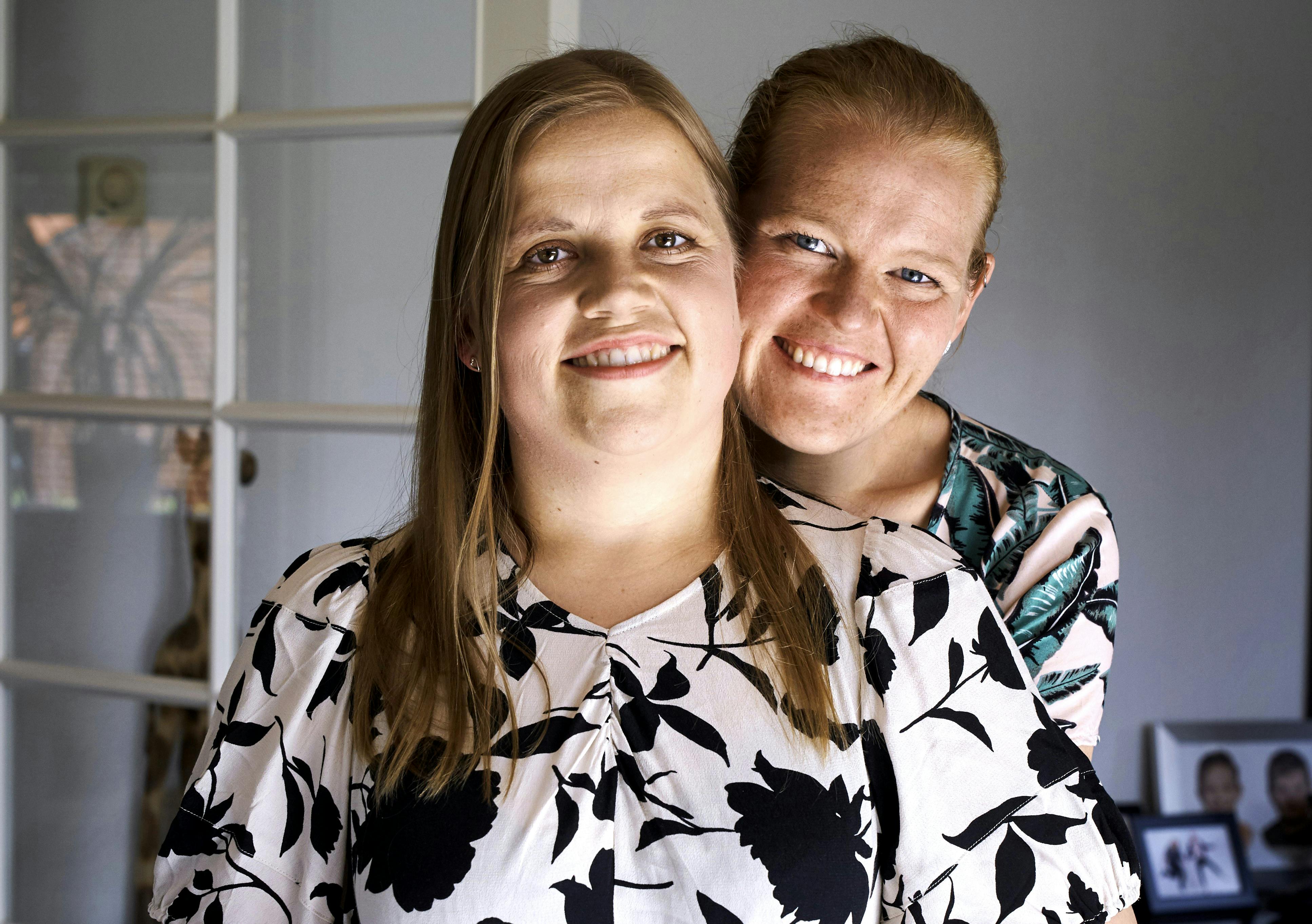 Tina og Isabel blev landskendte, da de deltog i DR-programmet "Fede Forhold". 