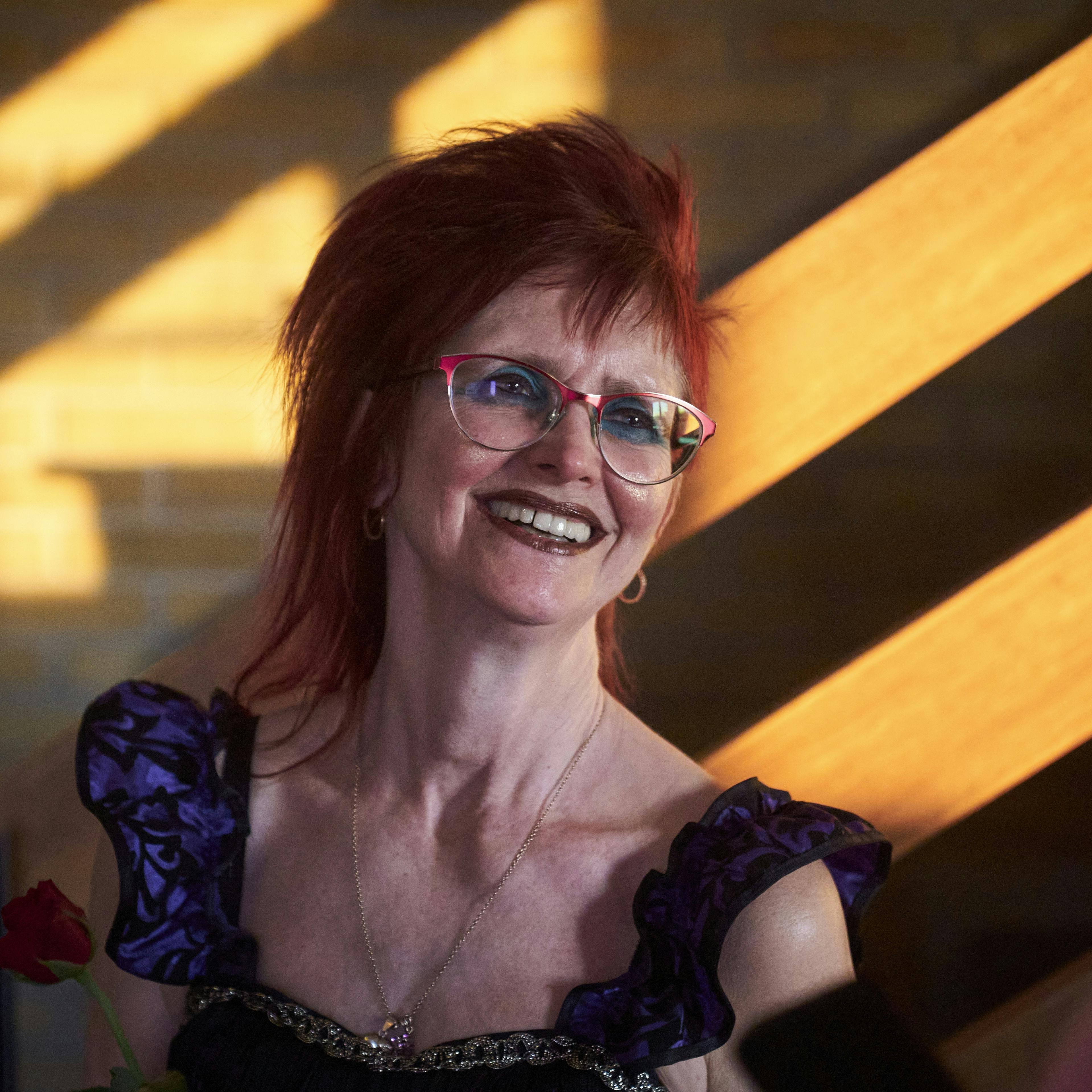 Sommerfuglene flagrer rundt i maven på Sussi Nielsen, 68, som er blevet forelsket i en ostemand. – Det er en rigtig kæreste – vi snakker godt sammen og ringer sammen, når vi savner hinanden, siger den glade musiker.
