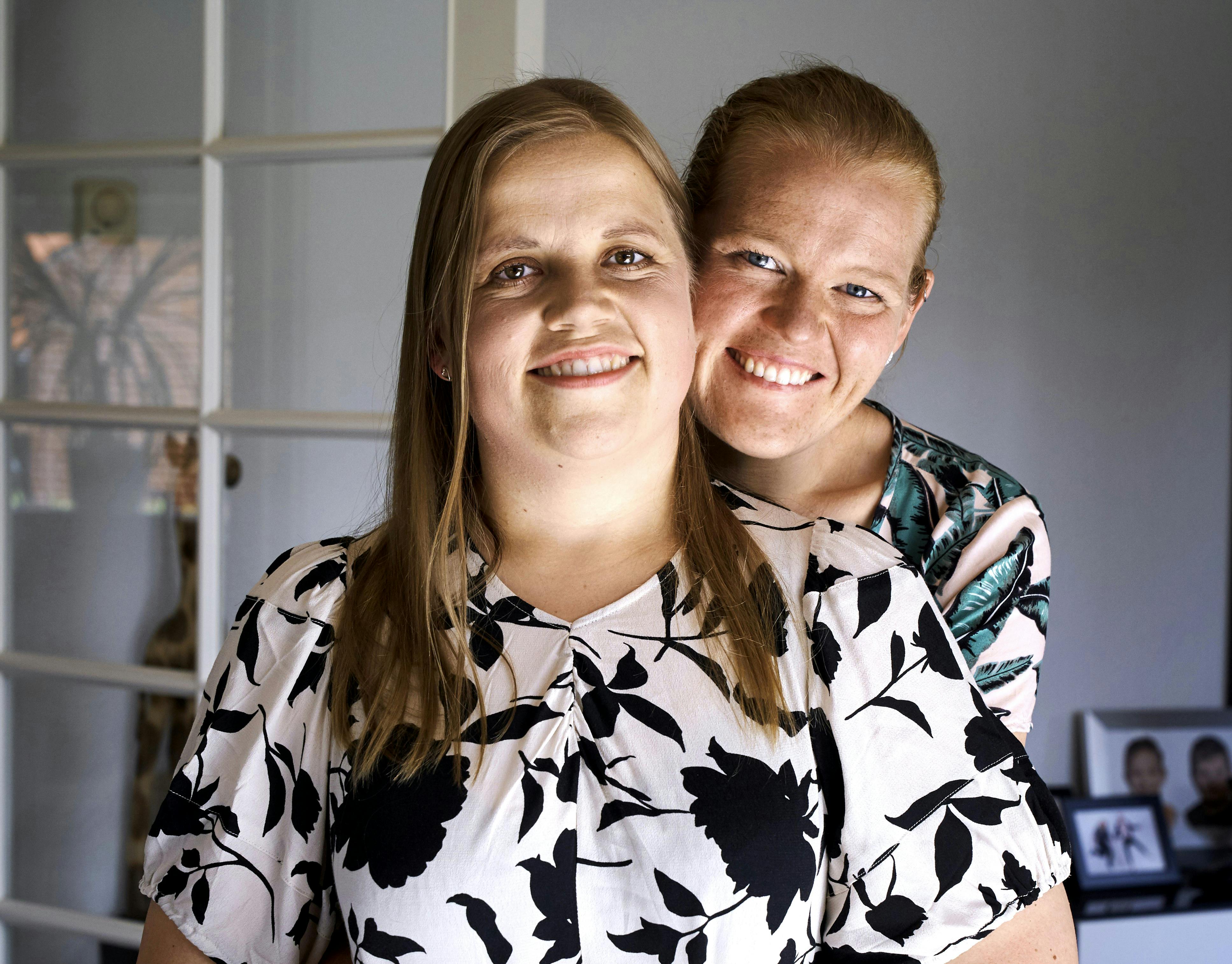Tina og Isabel blev landskendte, da de deltog i DR-programmet "Fede Forhold". 