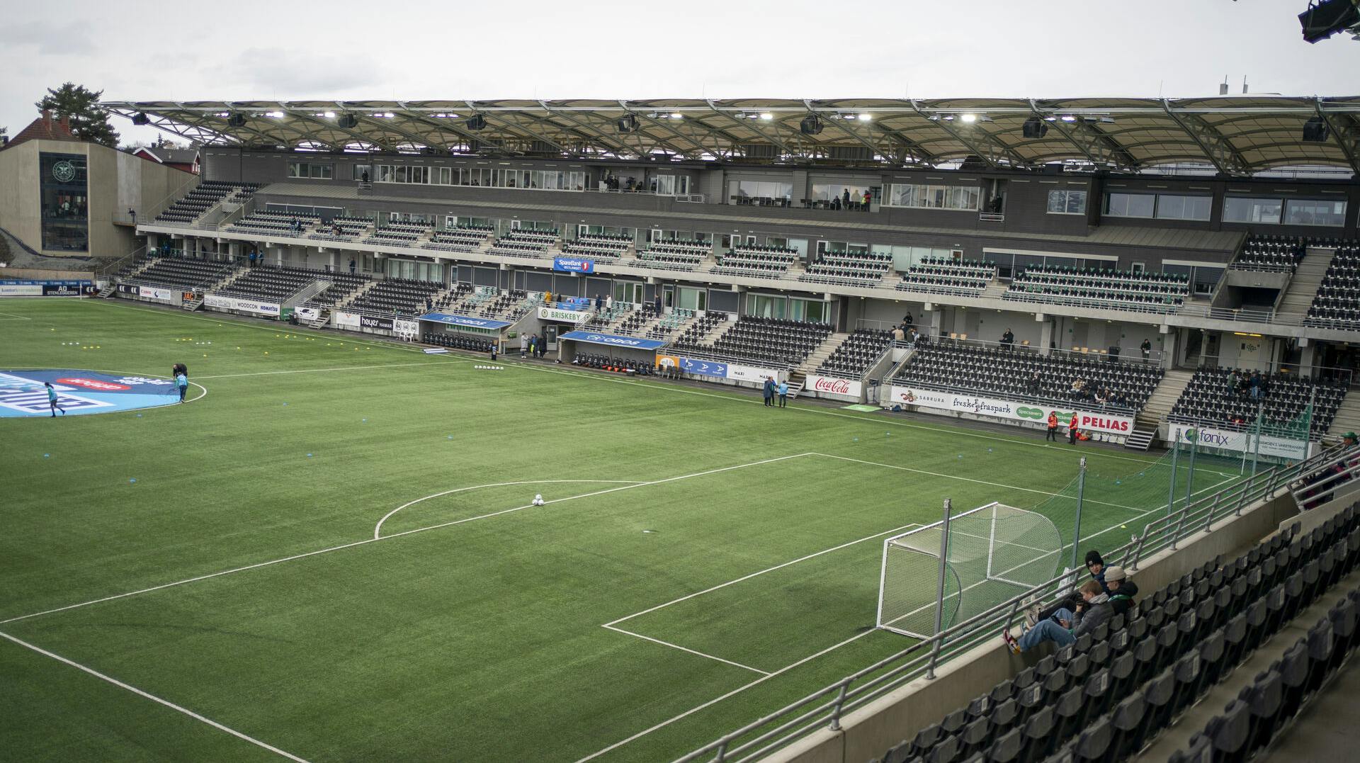 Hamar 20230410. Briskeby stadion før eliteseriekampen i fotball mellom HamKam og Sandefjord. Foto: Terje Pedersen / NTB