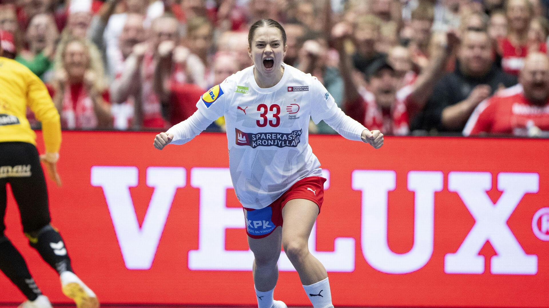 Emma Friis og Danmark er klar til EM efter en 26-22 sejr over Polen på udebane.