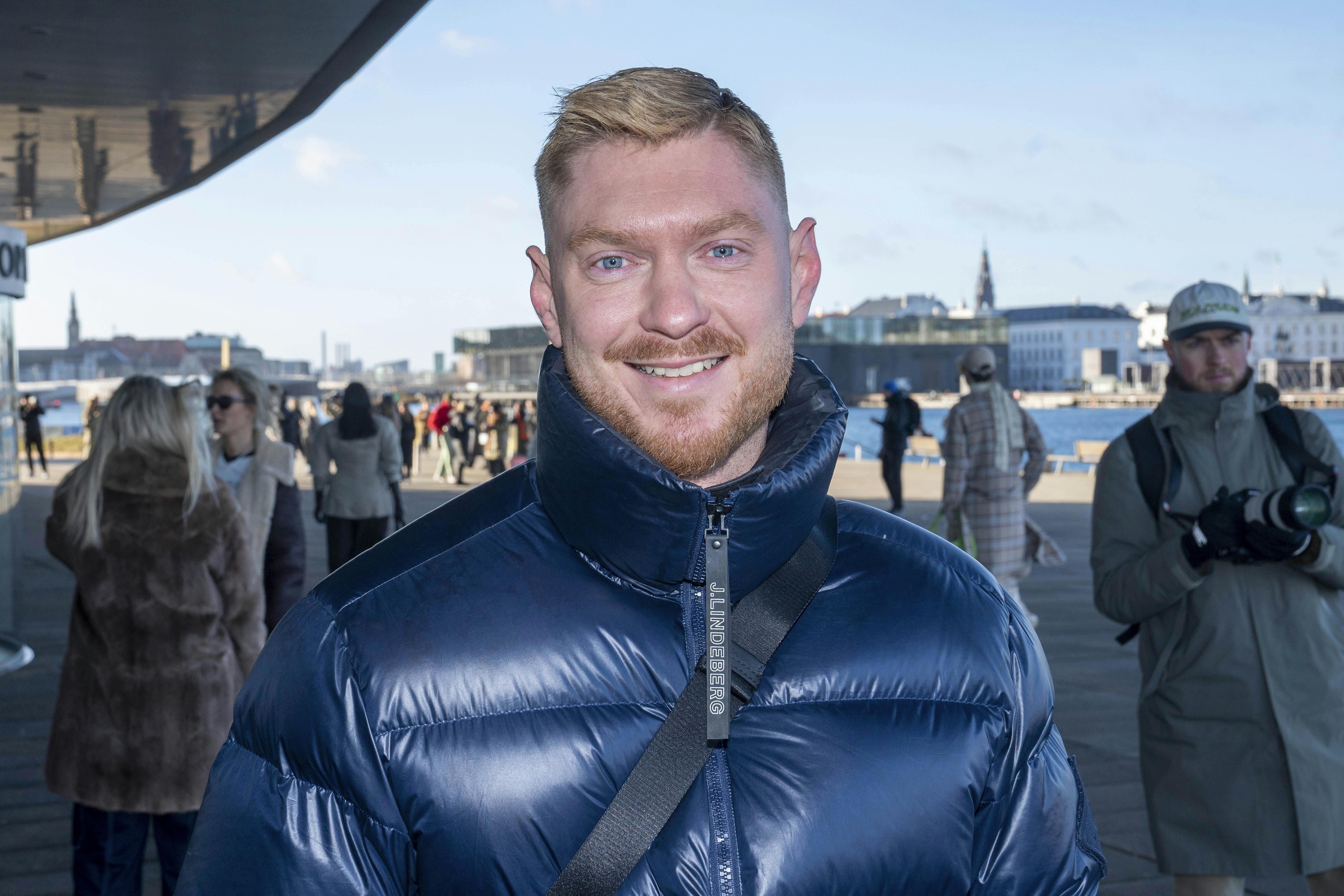 Kasper Kirkegaard flytter med kæresten til Canada.&nbsp;