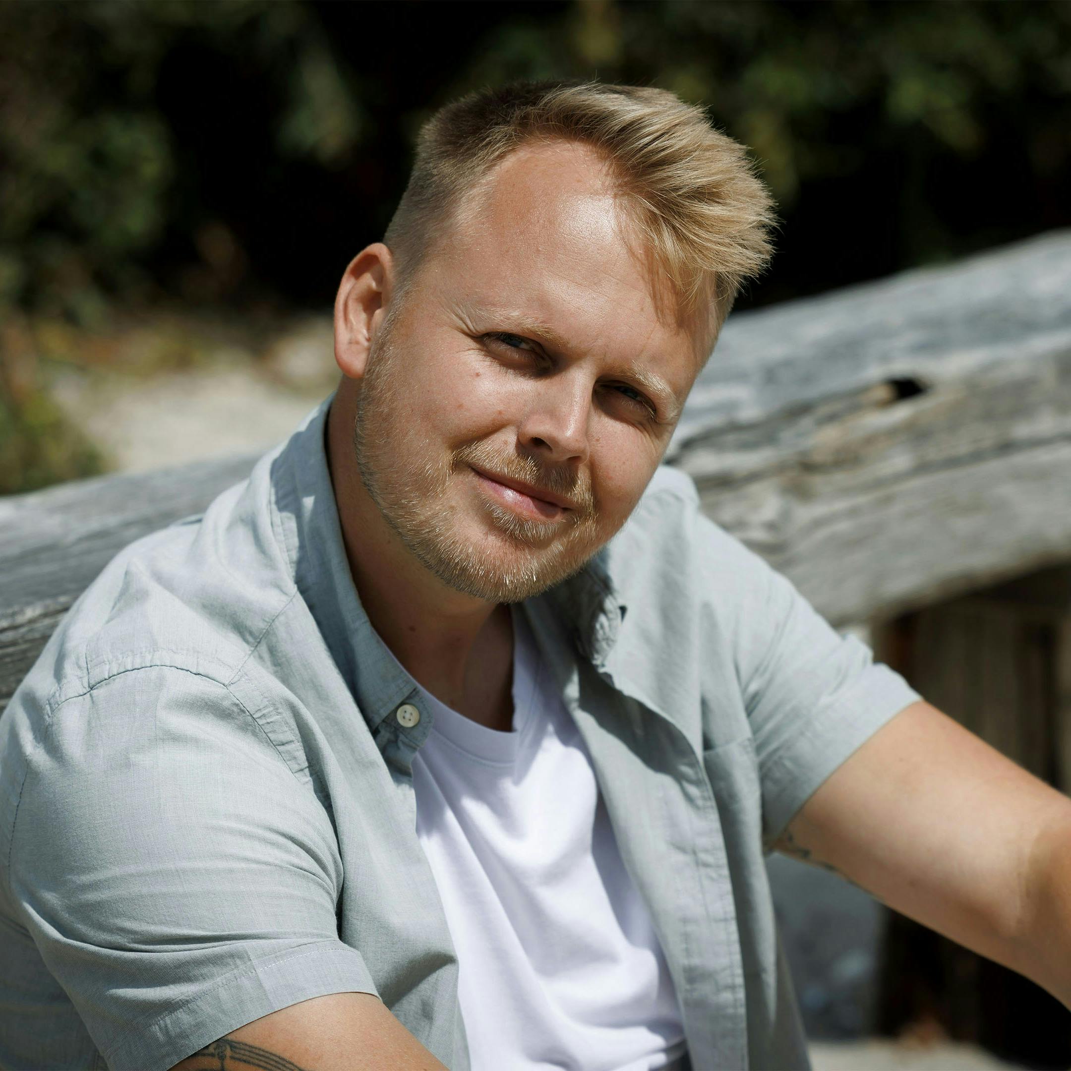 Benjamin Lassen er i dag 32 år og har lagt jobs som deltidsbrandmand og event-dj på hylden for at tage adgangskurset til ingeniøruddannelsen.