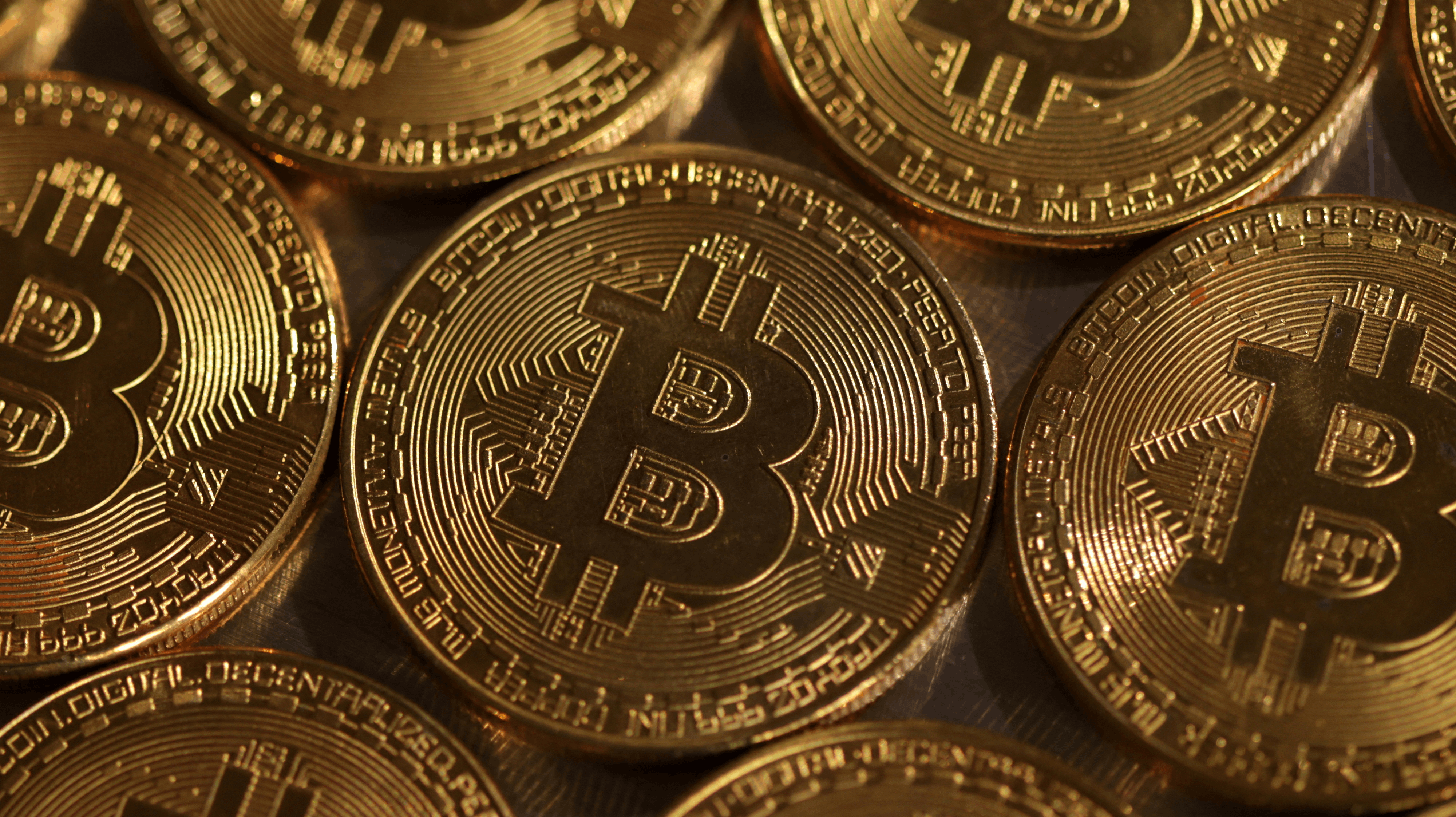 Kryptovalutaen bitcoin oplever seriøs medvind i disse uger.