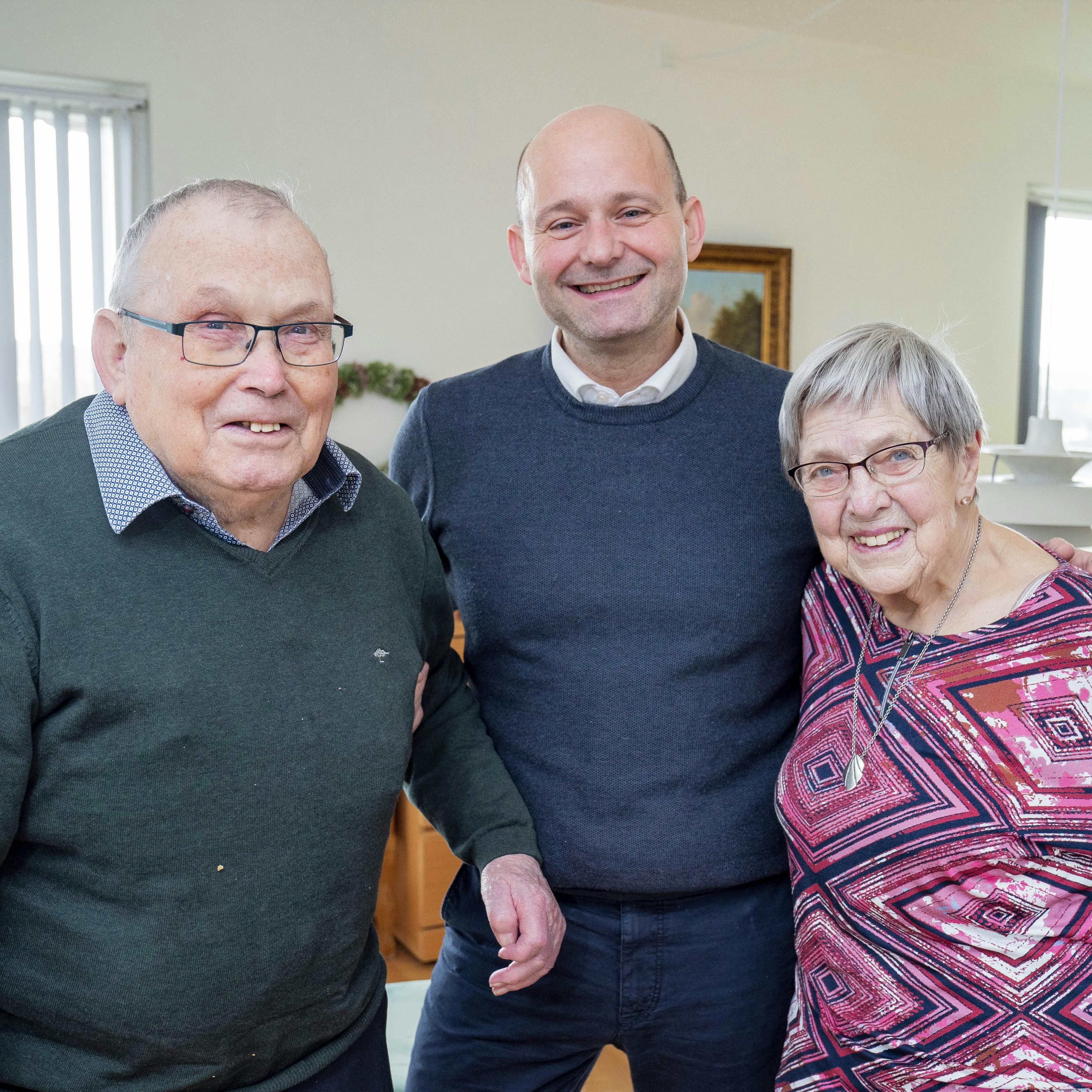 Søren Pape blev født i 1971 og blev som spæd adopteret af Svend og Ruth Poulsen fra Bjerringbro.
