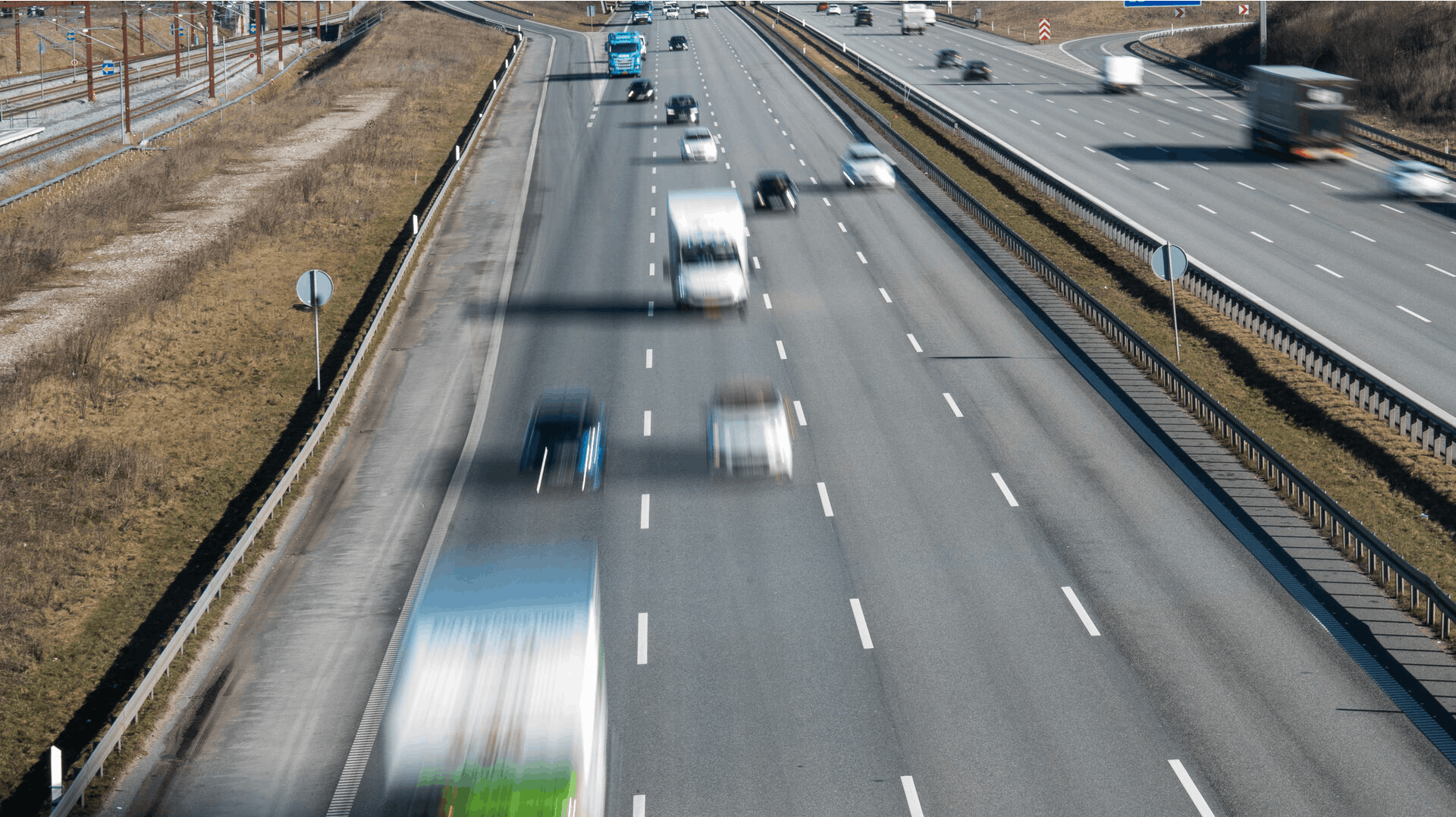 Godstransport med danske lastbiler på og ved E20, Køge Bugt Motorvejen, tirsdag den 16. marts 2021. (Foto: Emil Helms/Ritzau Scanpix)
