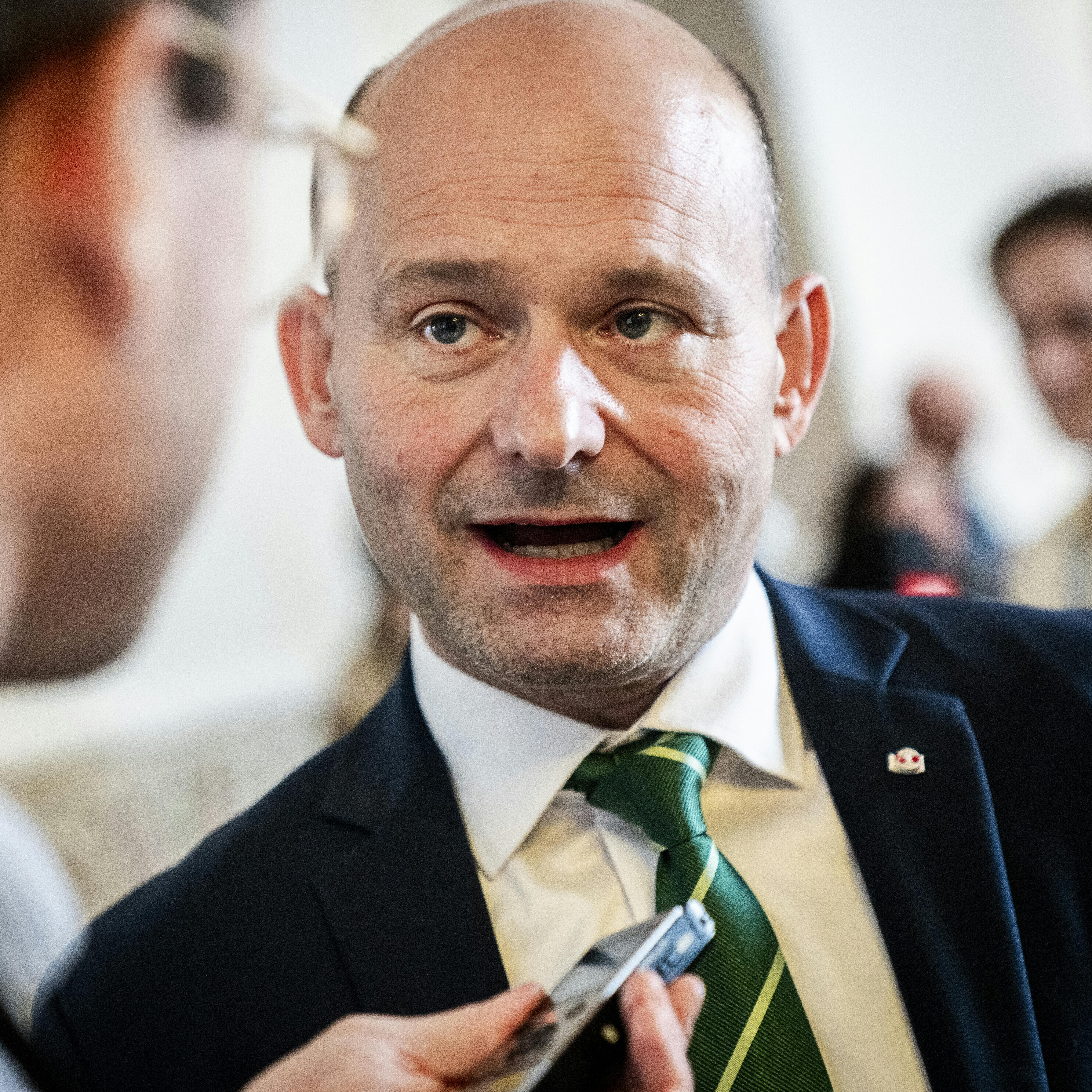 Søren Pape faldt om efter en hjerneblødning fredag og døde lørdag.